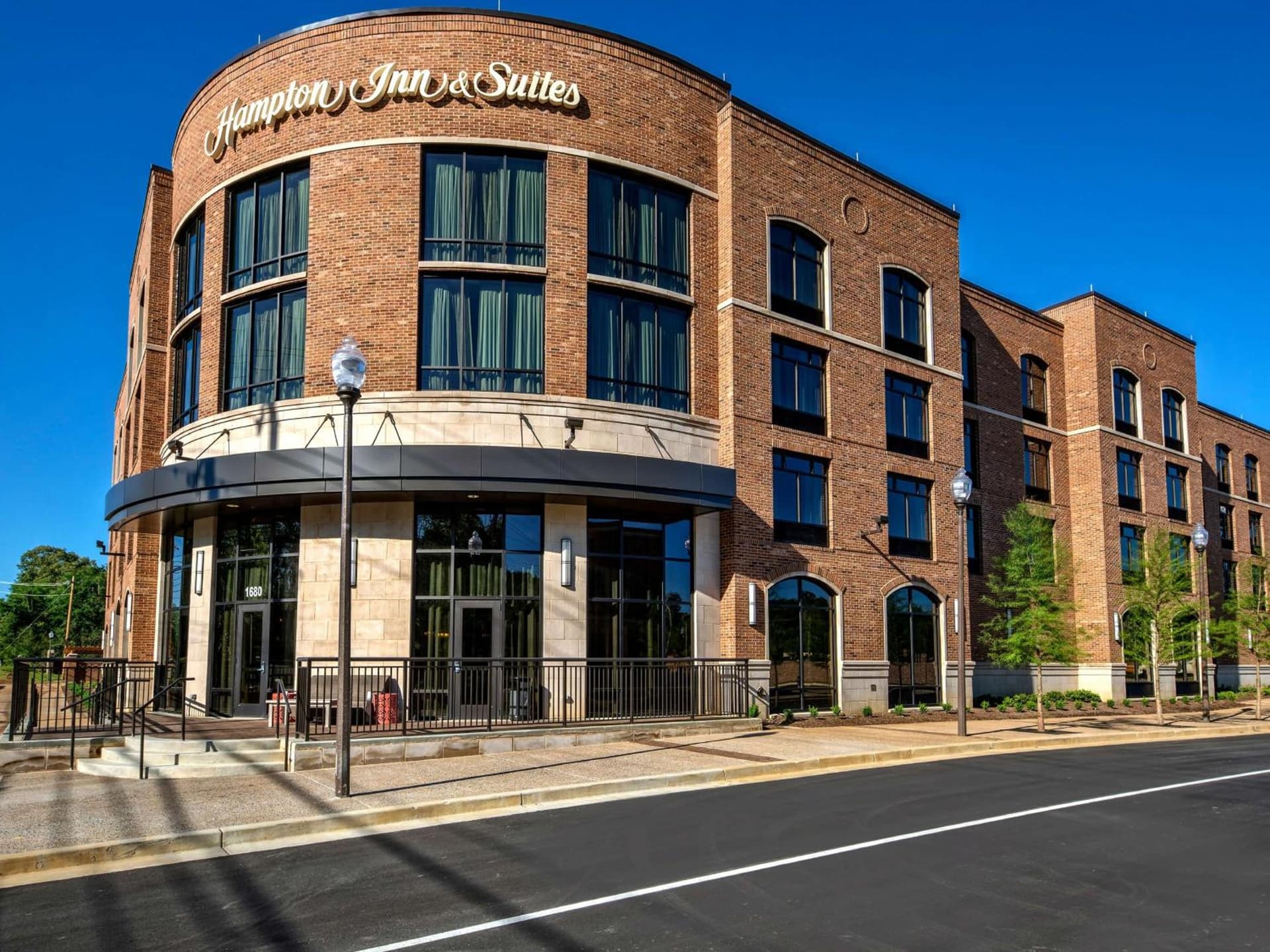 Hampton Inn & Suites Memphis Germantown interior in Memphis, TN — gallery photo 2