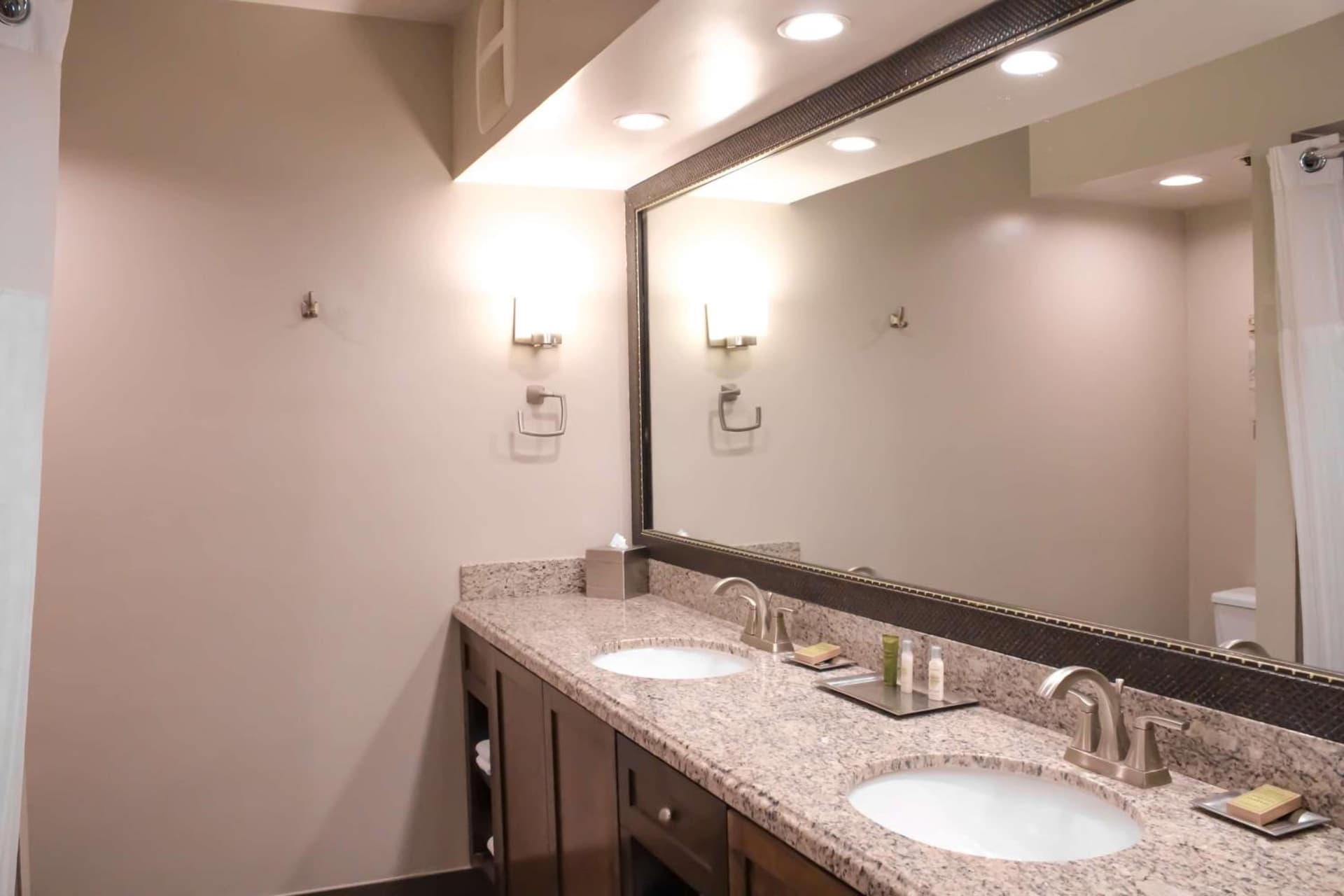 Doubletree by Hilton Phoenix Mesa gallery photo in Mesa, AZ — image 45