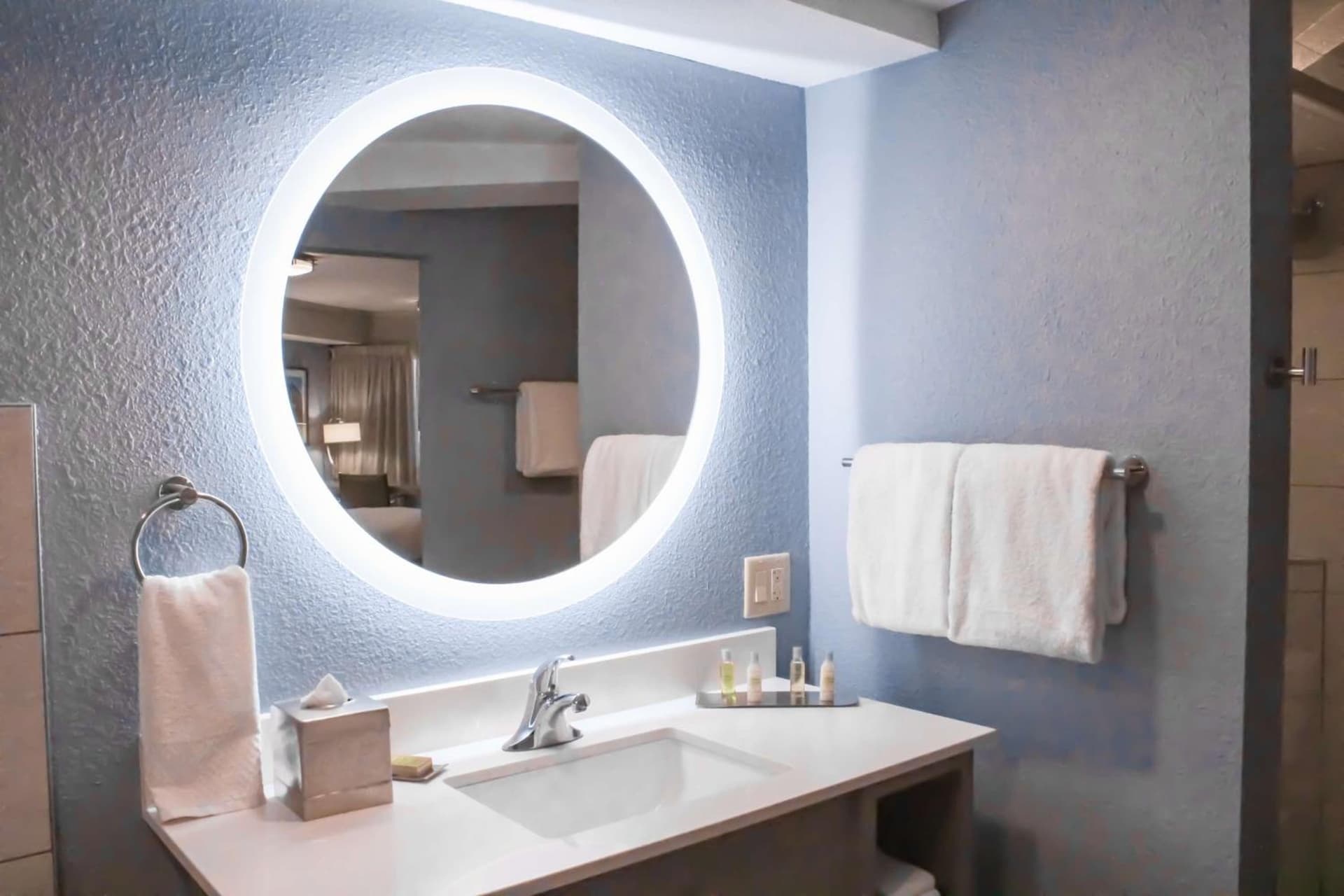 Doubletree by Hilton Phoenix Mesa gallery photo in Mesa, AZ — image 44