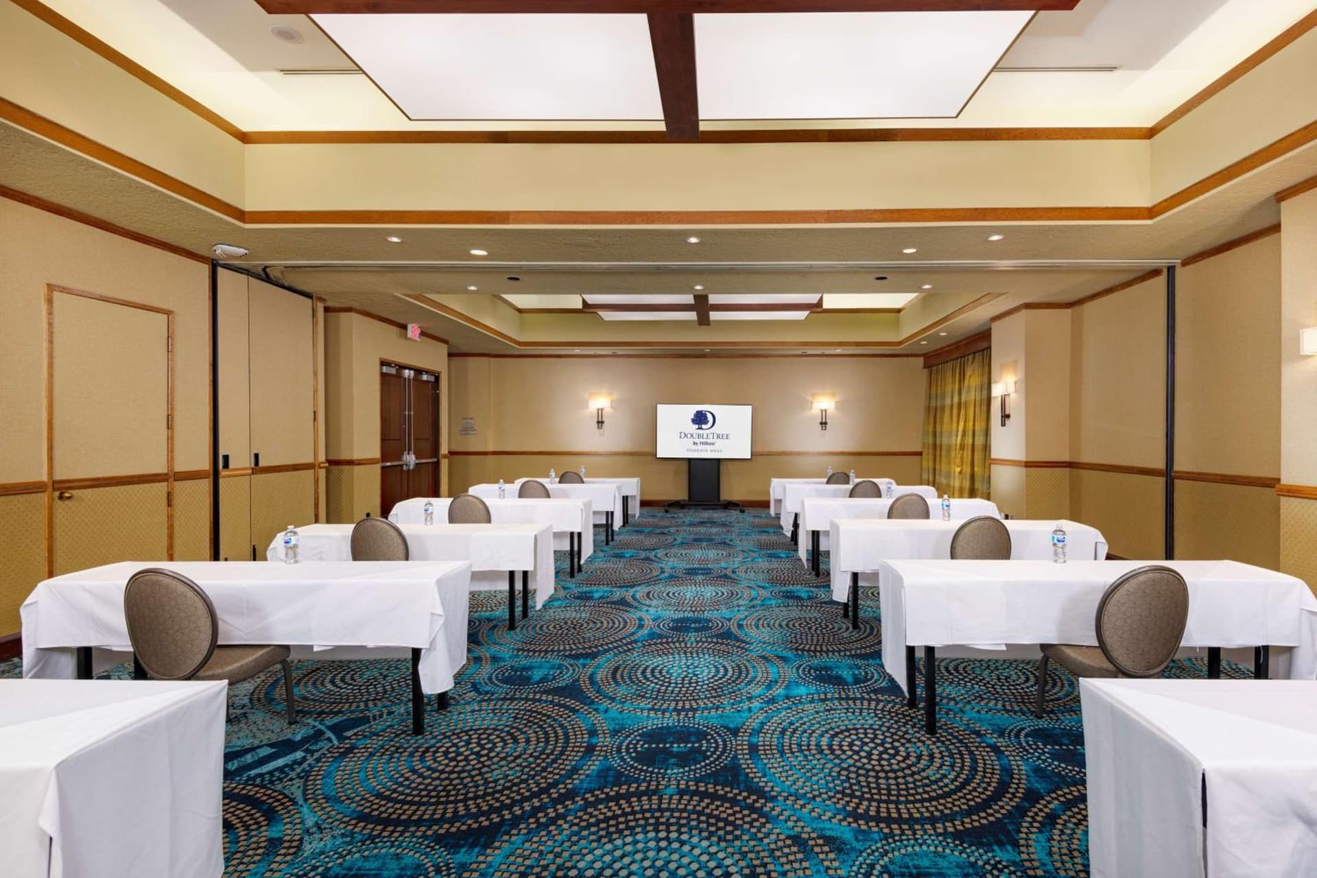 Doubletree by Hilton Phoenix Mesa gallery photo in Mesa, AZ — image 7