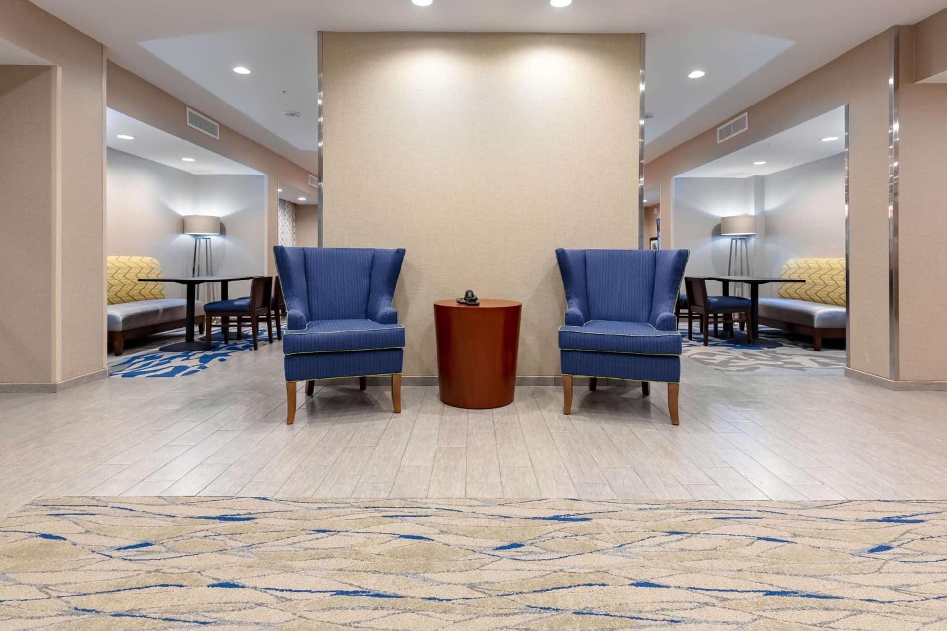 Hampton Inn Wetumpka property views in Wetumpka, AL — gallery photo 3