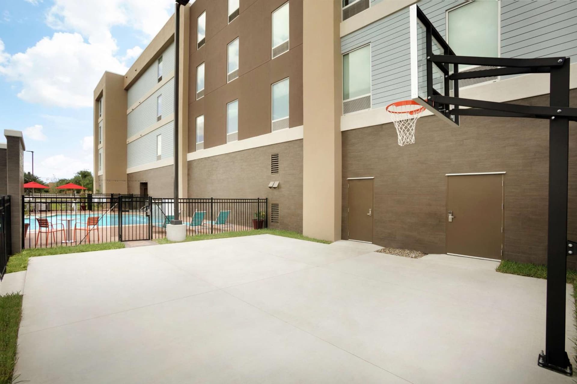 Home2 Suites By Hilton McAllen gallery photo in McAllen, TX — image 22