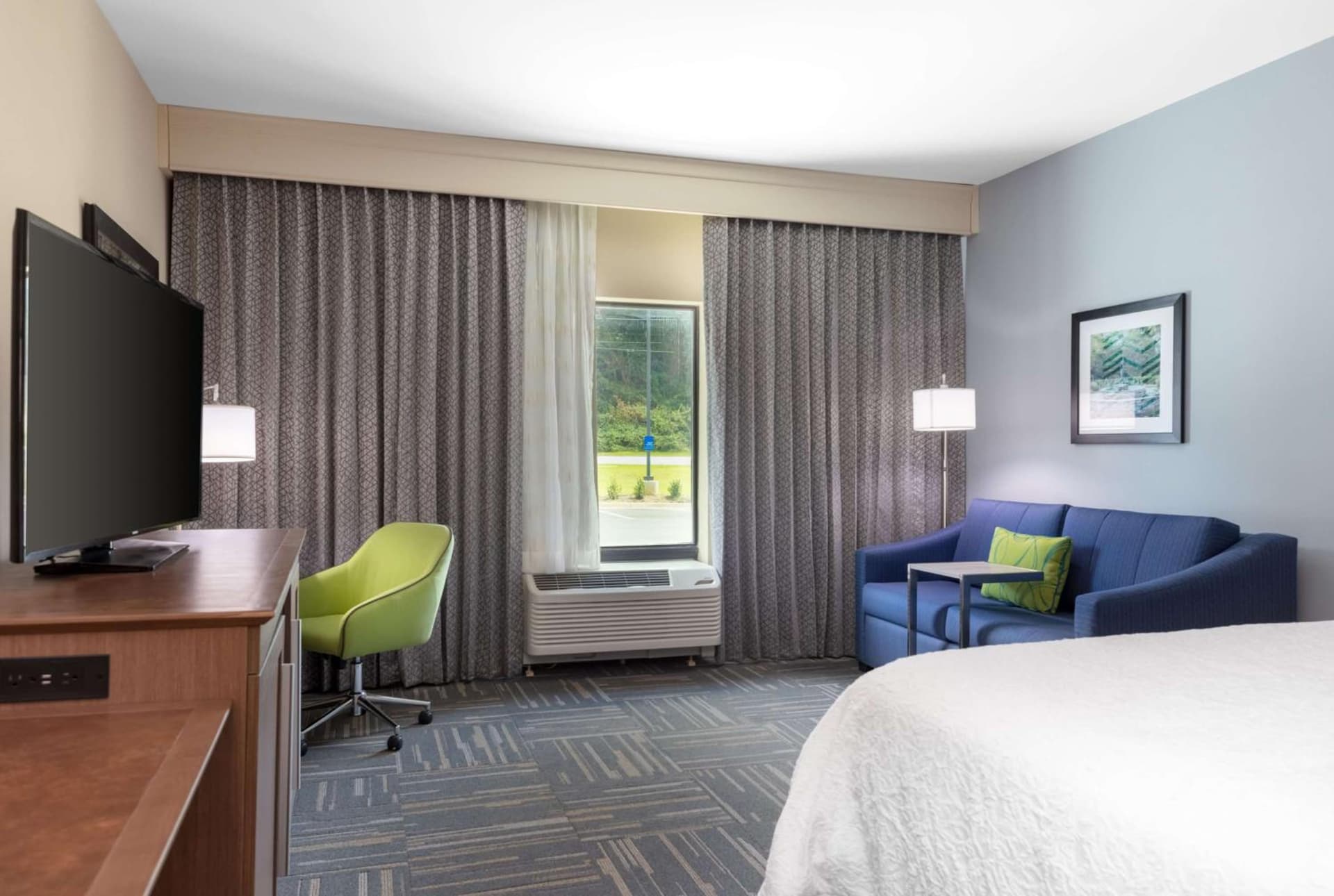 Hampton Inn Wetumpka gallery photo in Wetumpka, AL — image 34