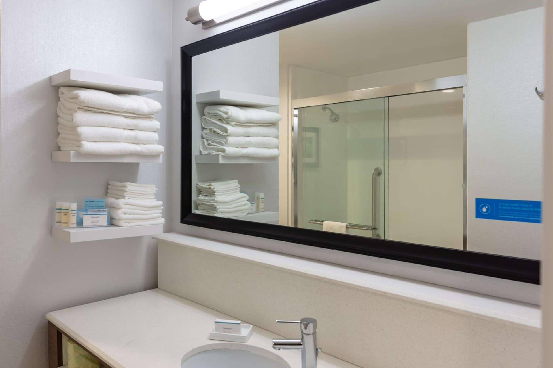 Hampton Inn Wetumpka gallery photo in Wetumpka, AL — image 35