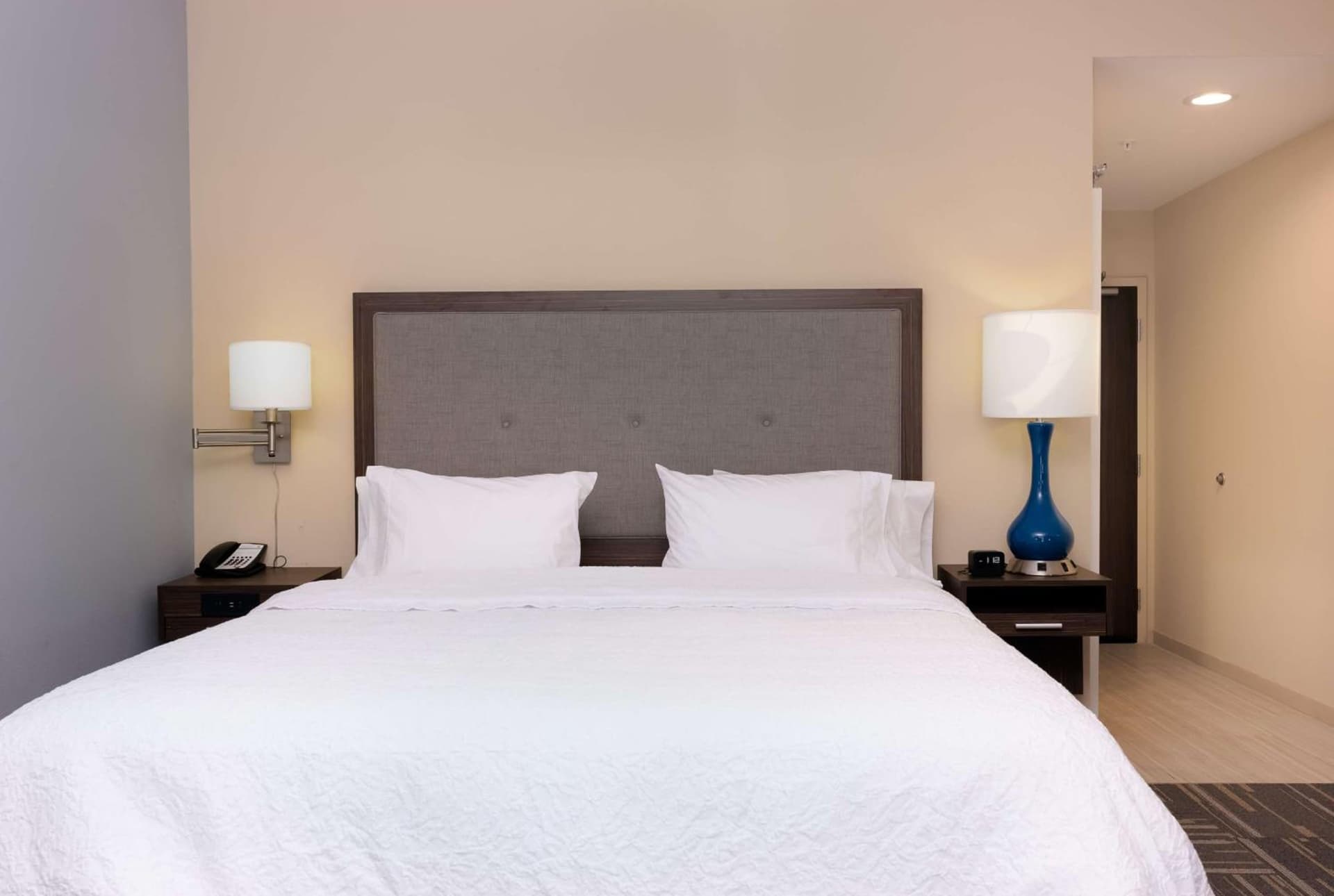 Hampton Inn Wetumpka gallery photo in Wetumpka, AL — image 17