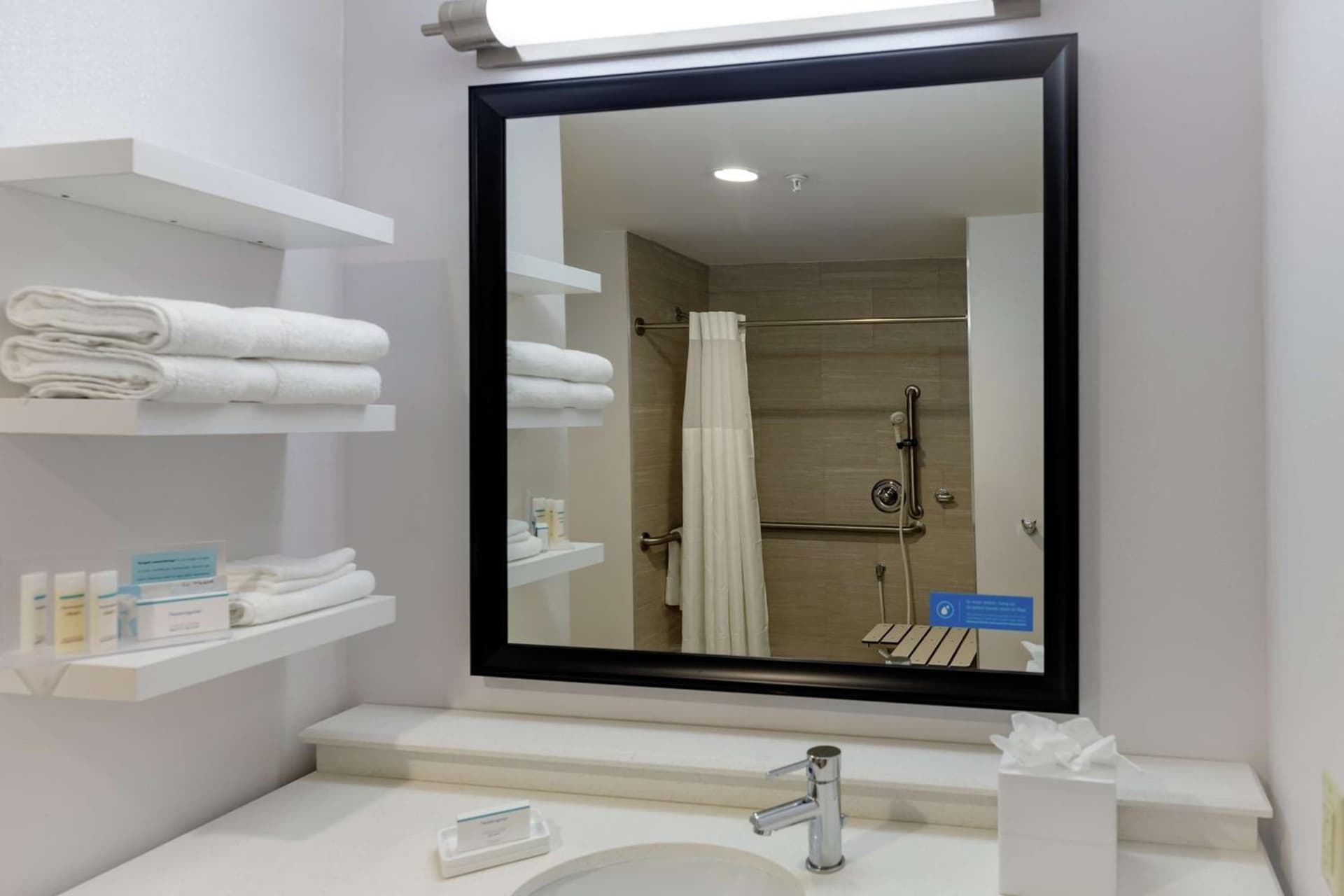 Hampton Inn Wetumpka gallery photo in Wetumpka, AL — image 13