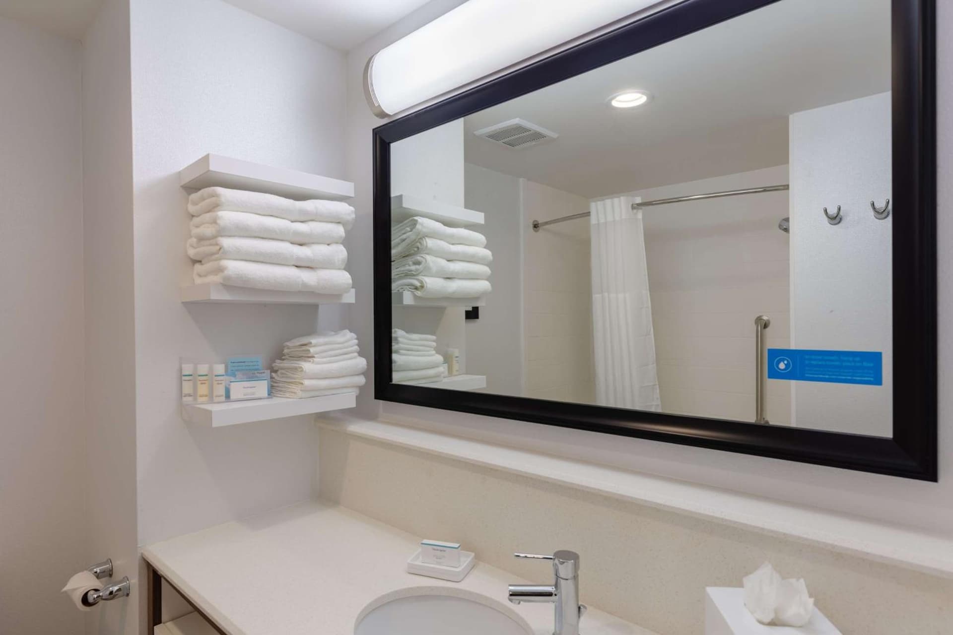 Hampton Inn Wetumpka gallery photo in Wetumpka, AL — image 20