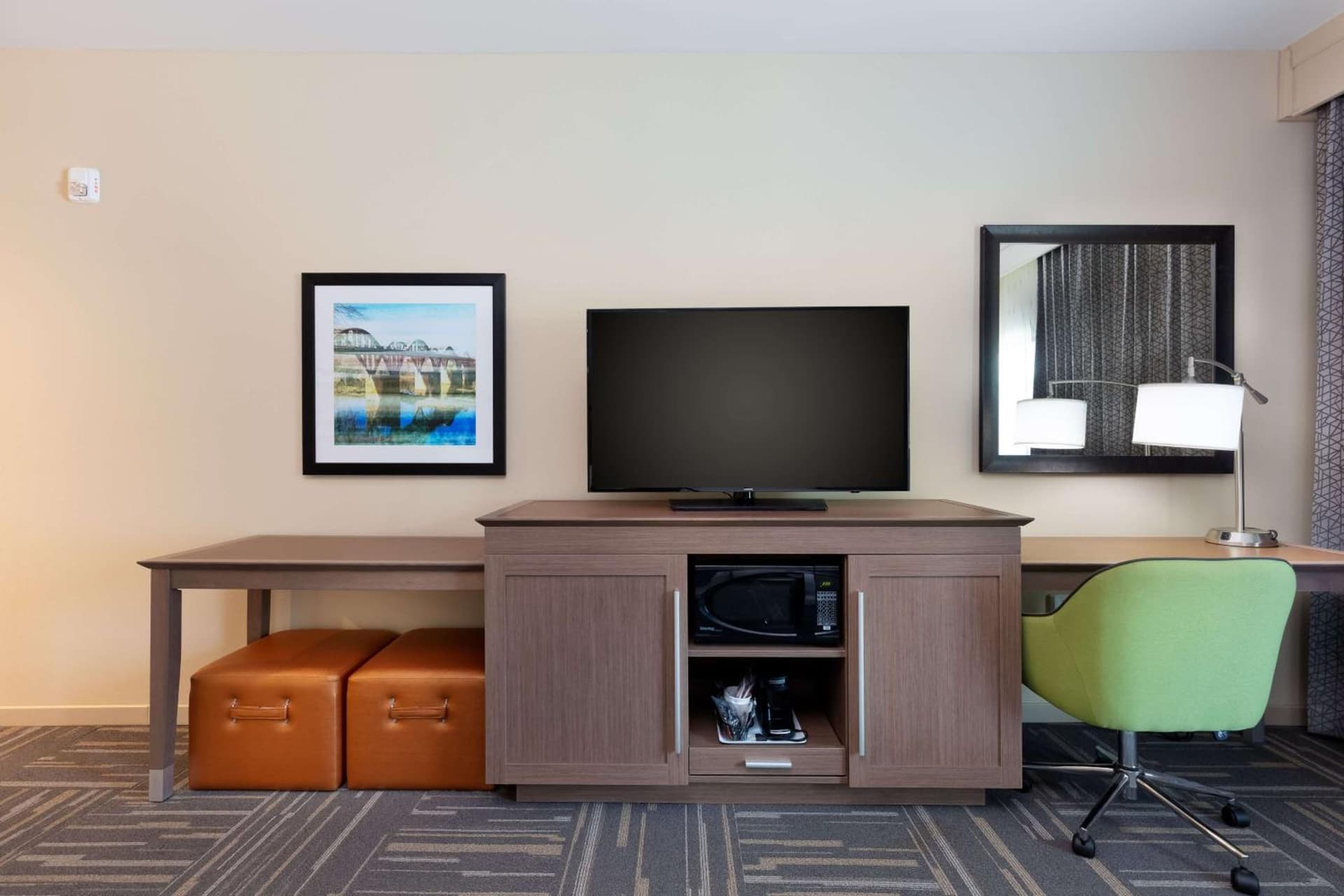 Hampton Inn Wetumpka gallery photo in Wetumpka, AL — image 25