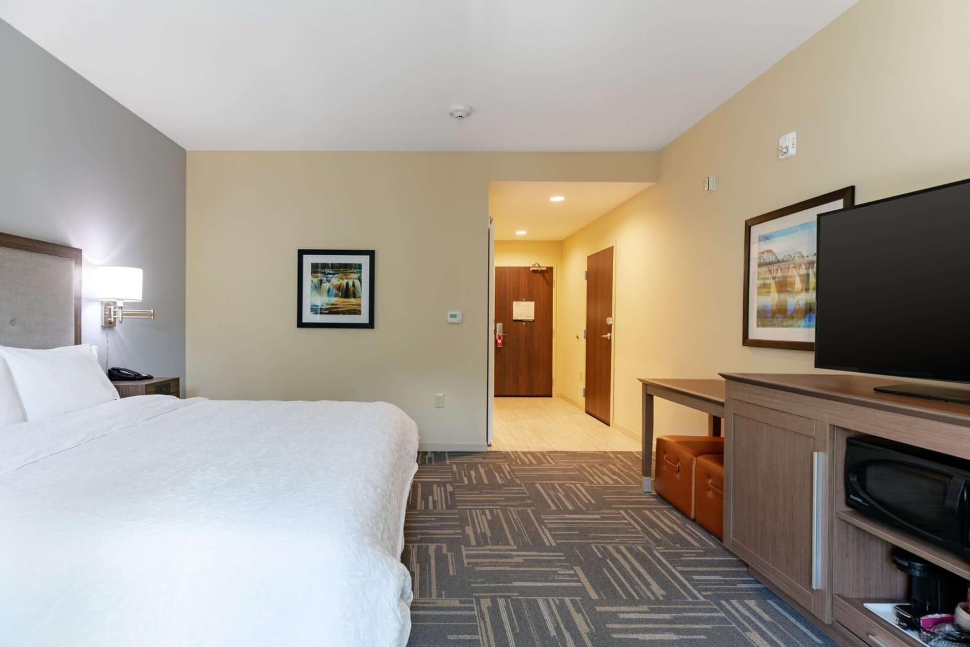 Hampton Inn Wetumpka gallery photo in Wetumpka, AL — image 41