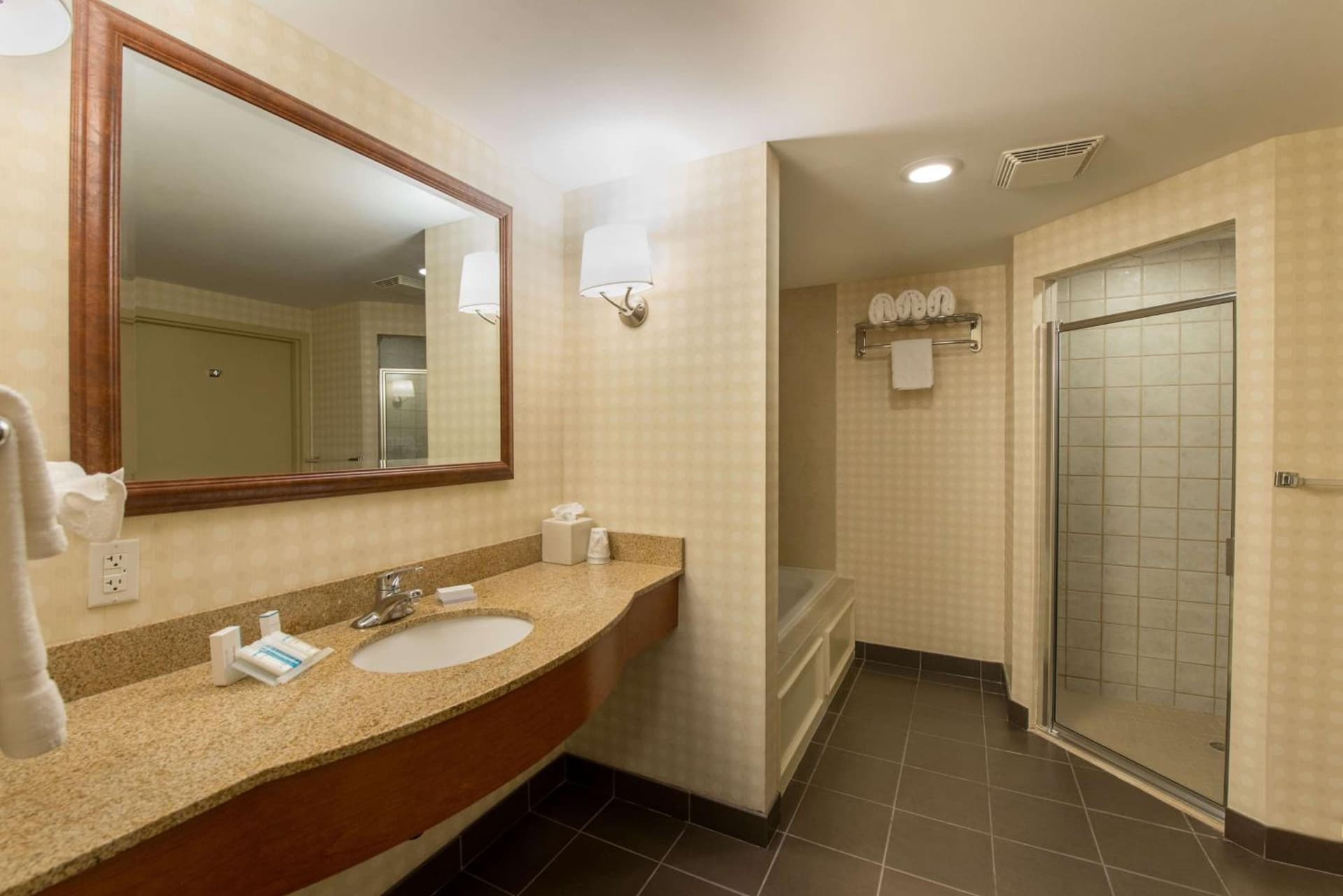 Hilton Garden Inn Manchester Downtown gallery photo in Manchester, NH — image 10