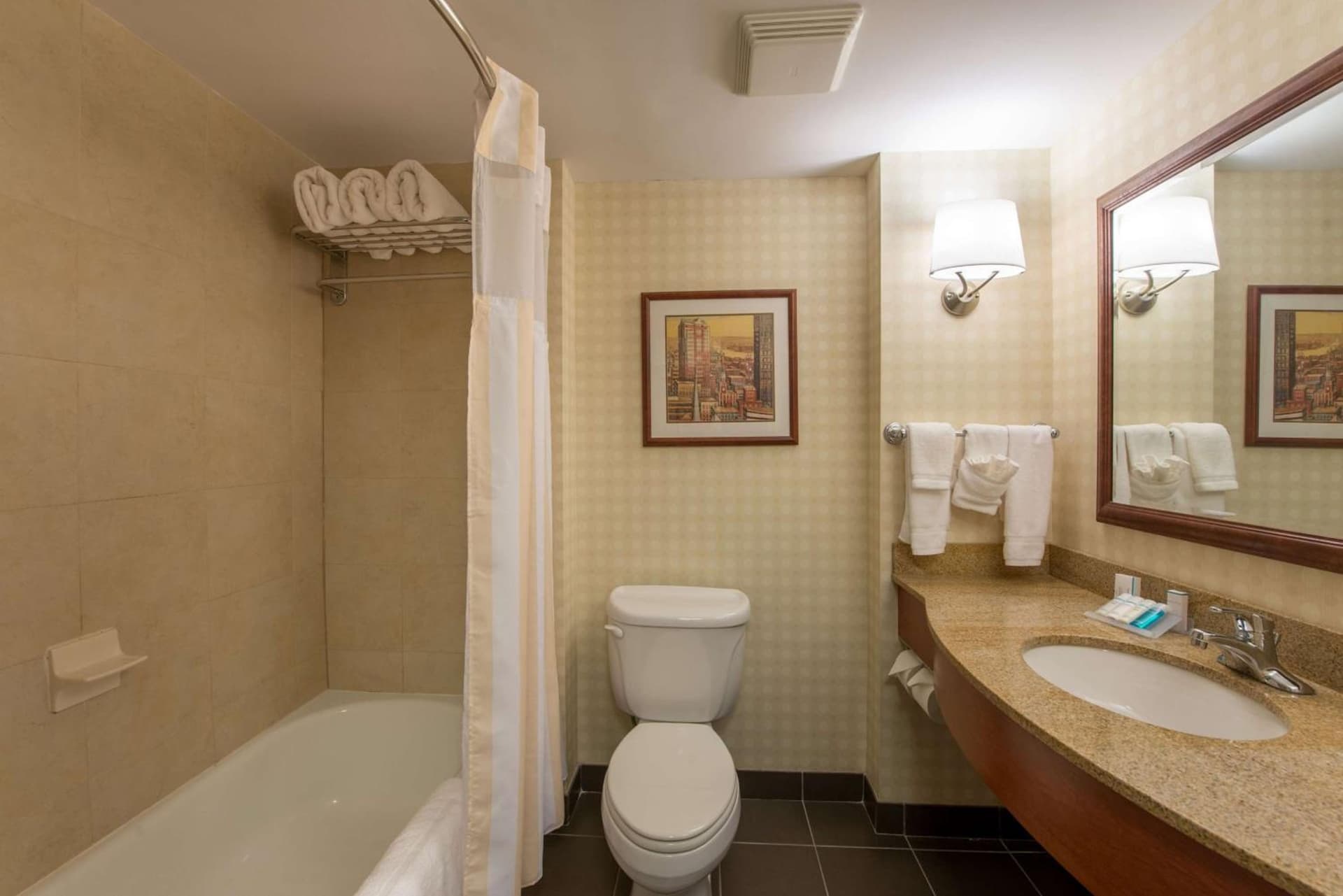 Hilton Garden Inn Manchester Downtown gallery photo in Manchester, NH — image 30
