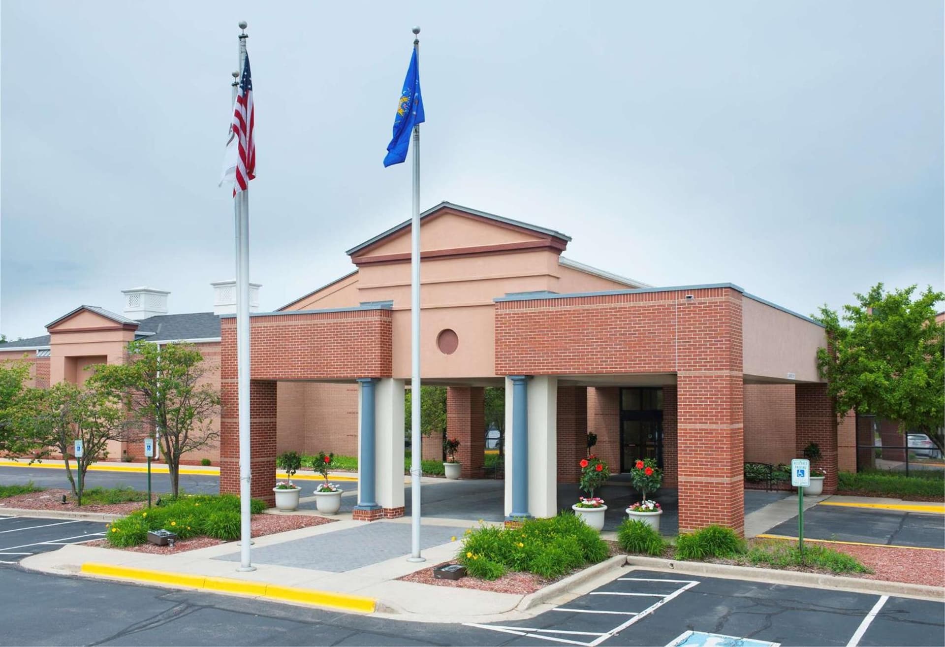 DoubleTree by Hilton Milwaukee/Brookfield featured exterior or lobby in Brookfield, WI — similar hotel