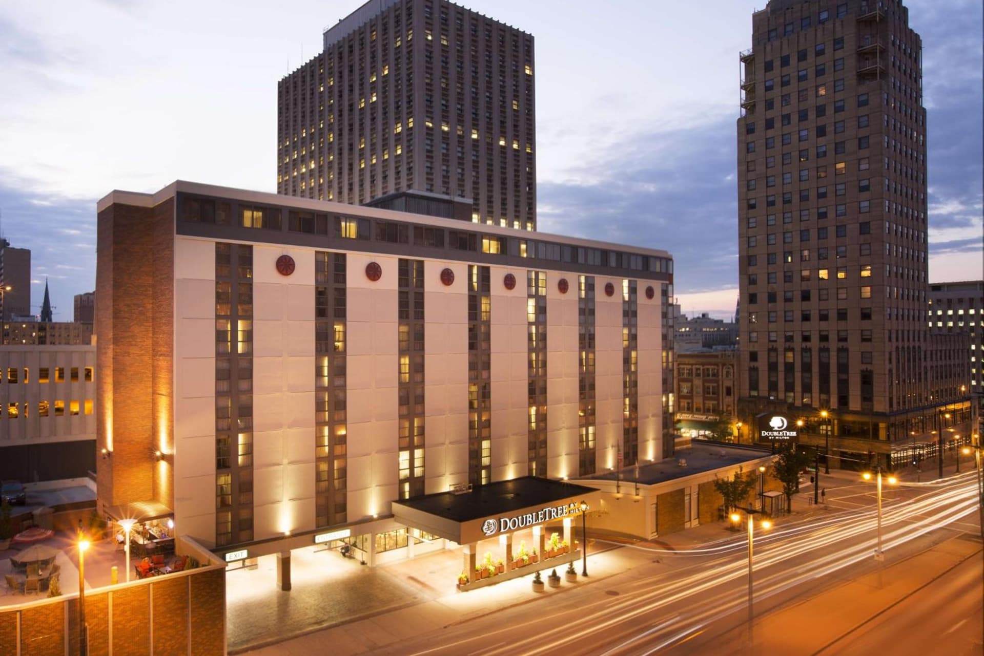 DoubleTree by Hilton Milwaukee Downtown — hotel in Milwaukee, Wisconsin