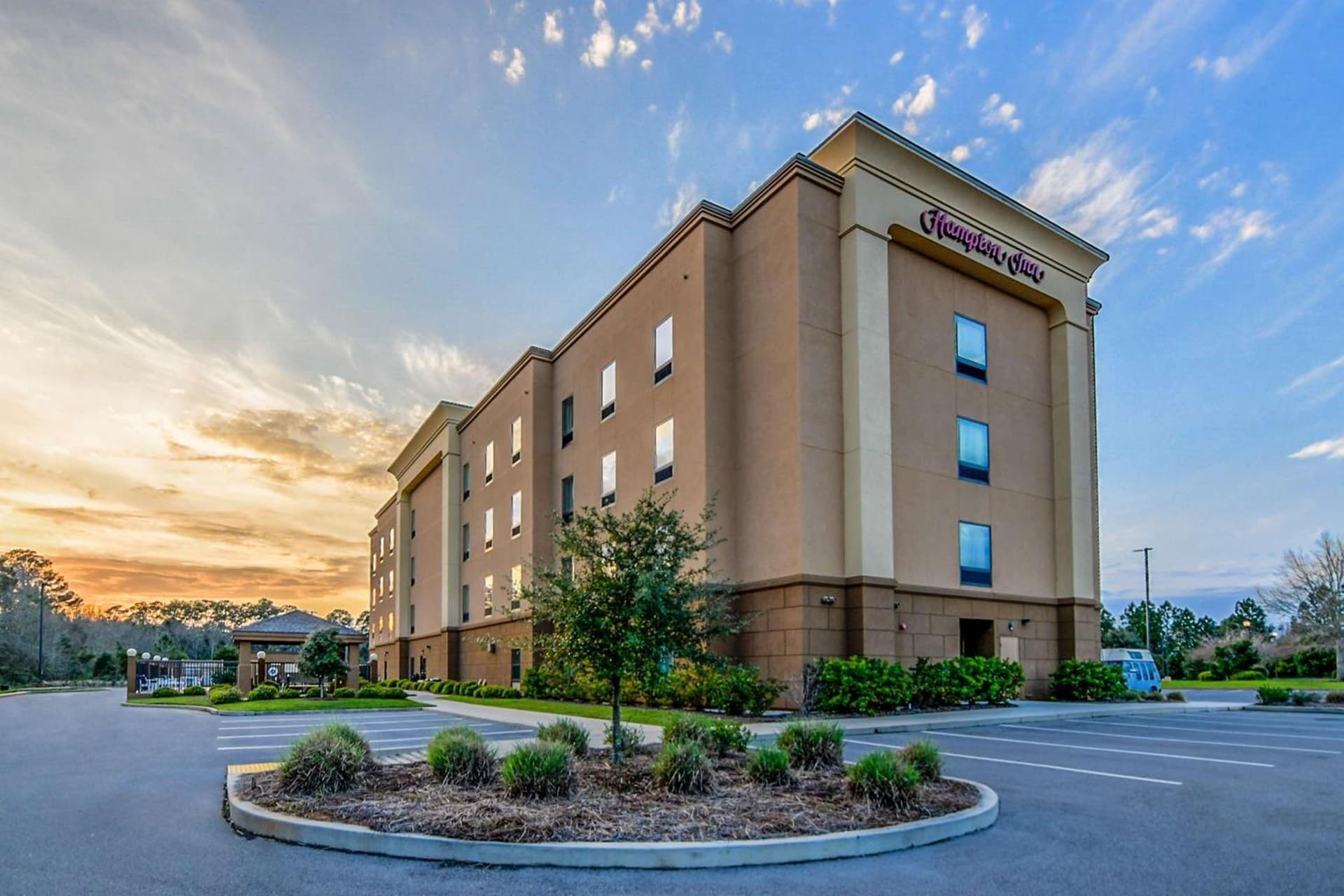 Hampton Inn Foley featured exterior or lobby in Foley, AL — similar hotel