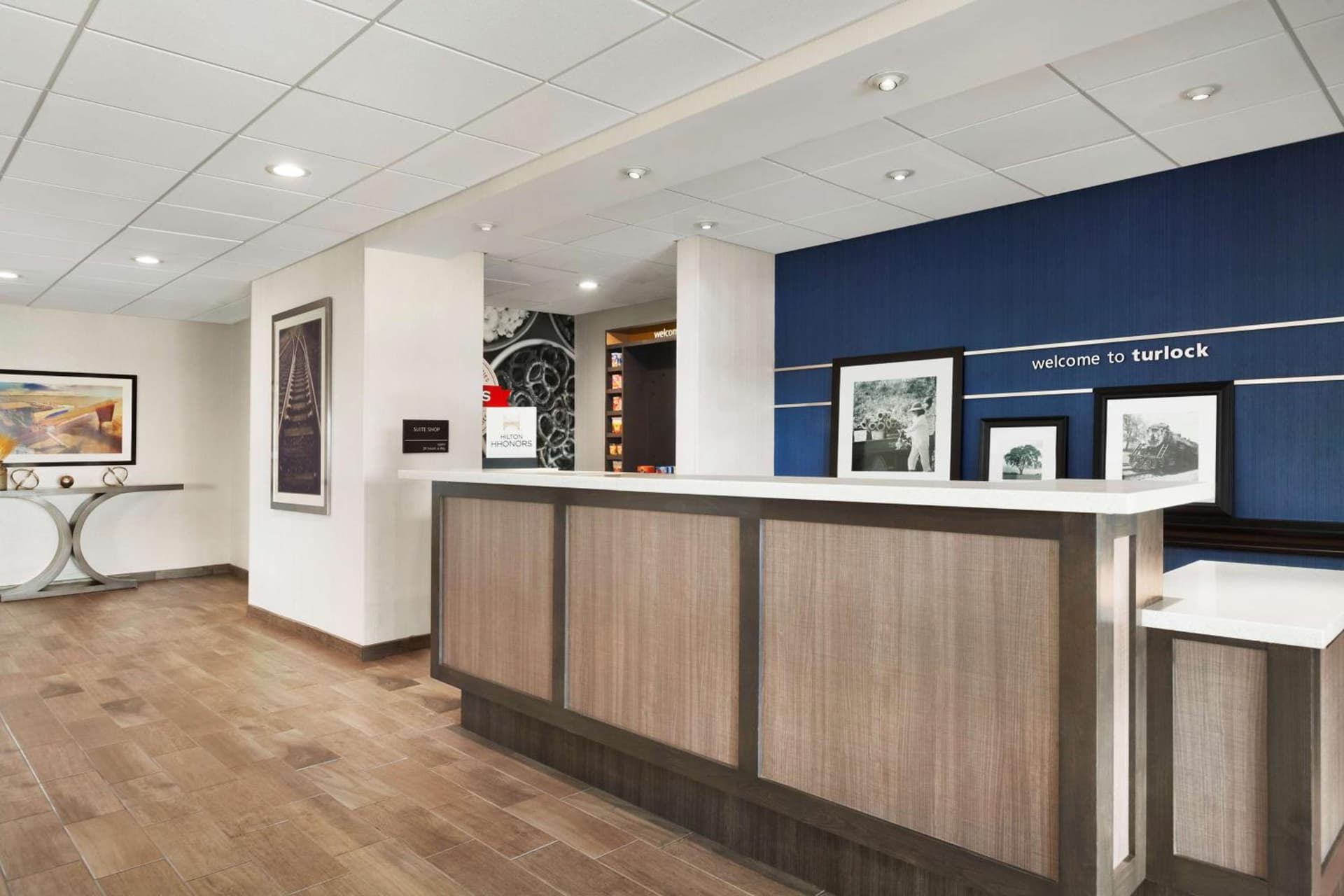 Hampton Inn by Hilton Turlock interior in Turlock, CA — gallery photo 2