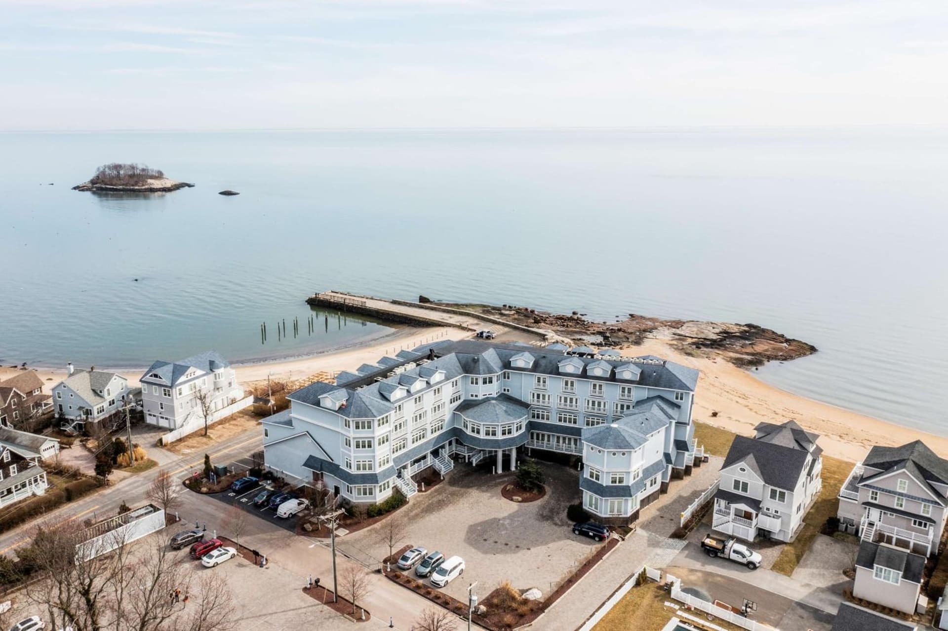 Madison Beach Hotel, Curio Collection by Hilton featured exterior or lobby in Madison, CT — similar hotel