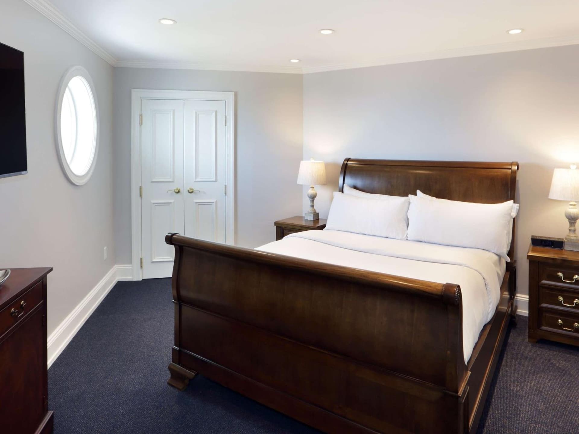 Madison Beach Hotel, Curio Collection by Hilton gallery photo in Madison — image 57
