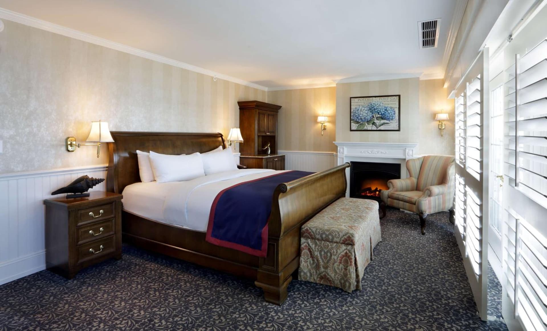 Madison Beach Hotel, Curio Collection by Hilton gallery photo in Madison — image 9