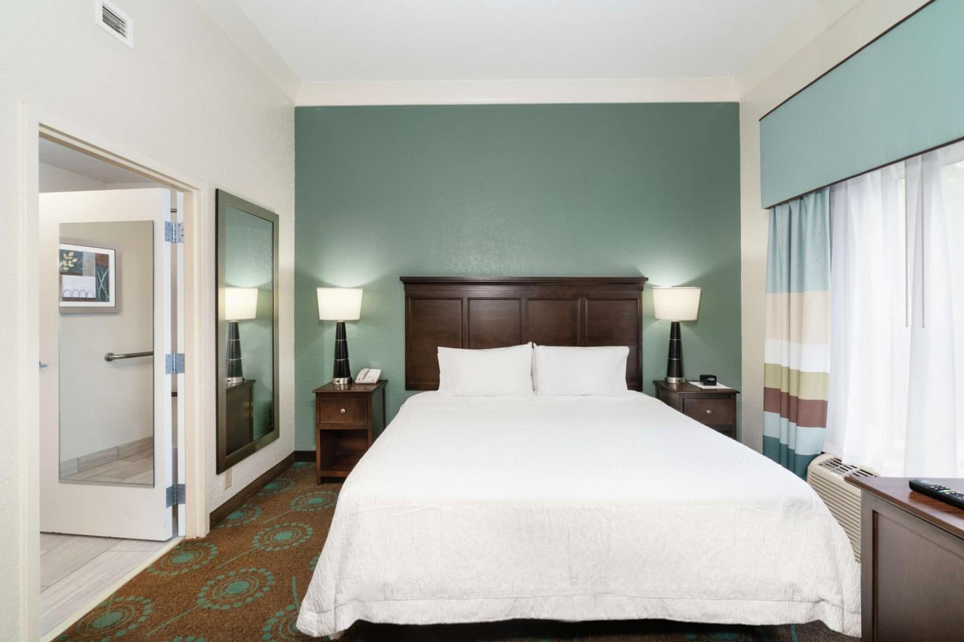Hampton Inn & Suites Mooresville gallery photo in Mooresville, NC — image 12