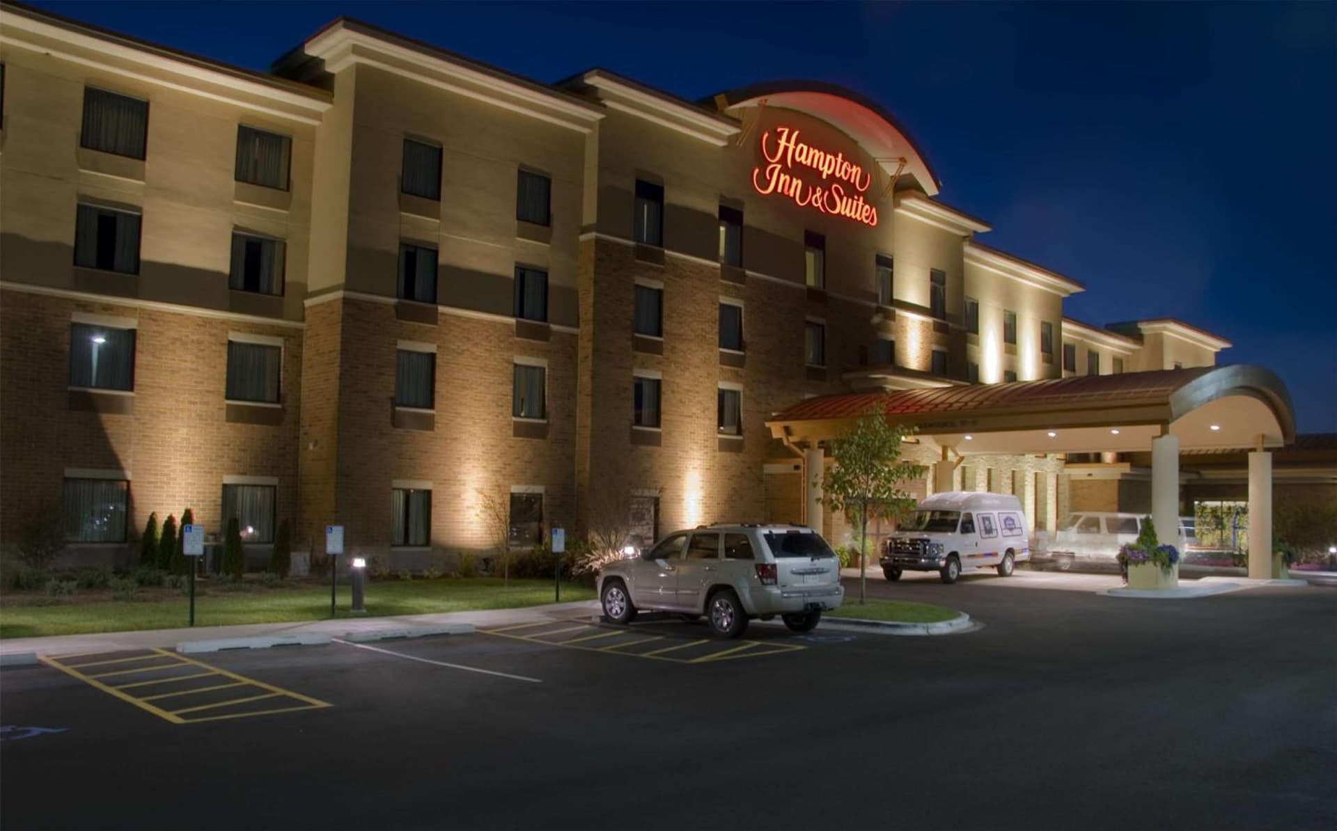 Hampton Inn & Suites Madison - West interior in Madison, WI — gallery photo 2