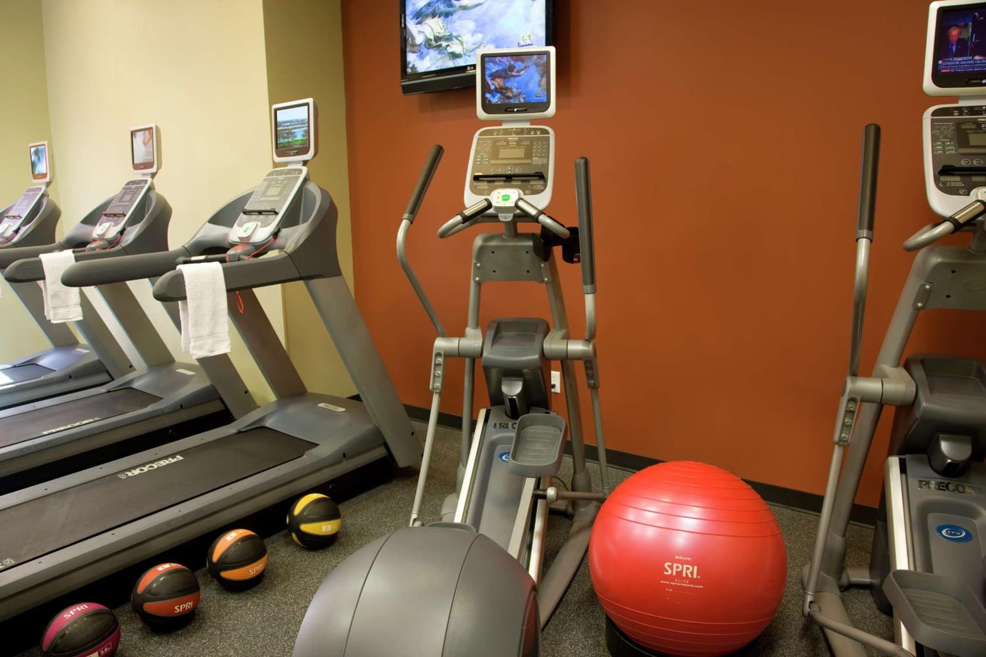Hilton Garden Inn Minneapolis Downtown gallery photo in Minneapolis, MN — image 6