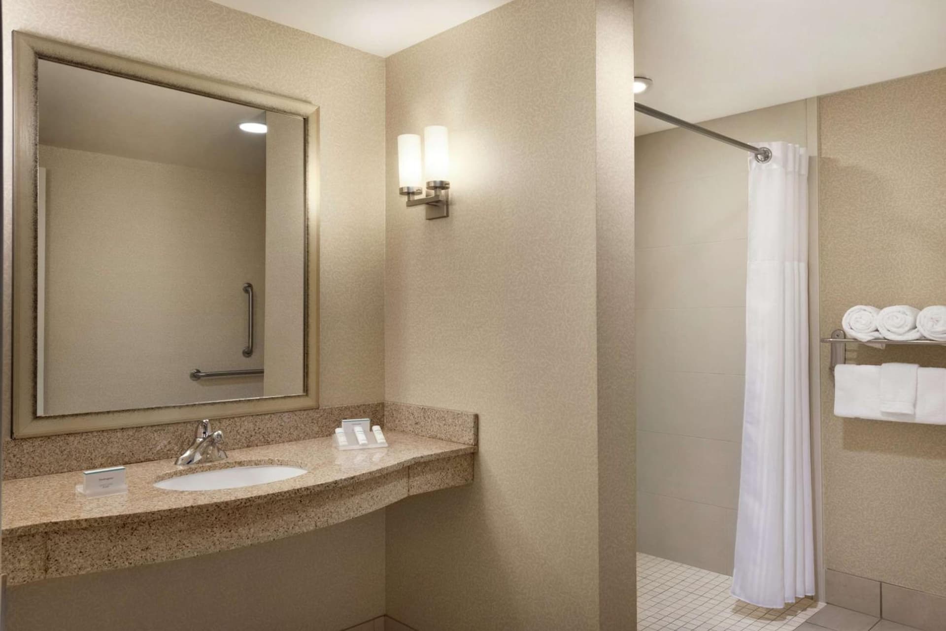 Hilton Garden Inn Minneapolis Downtown gallery photo in Minneapolis, MN — image 31