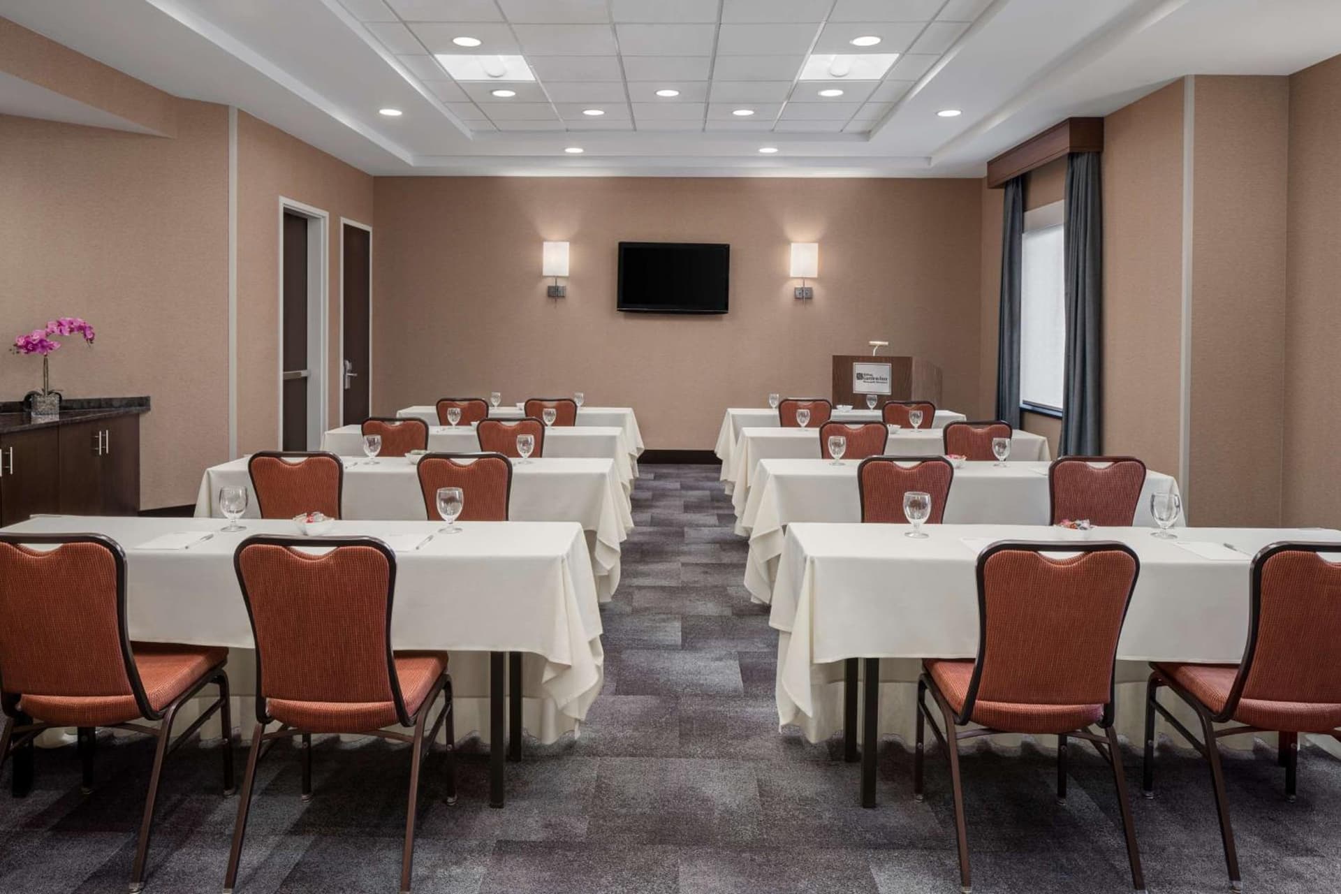 Hilton Garden Inn Minneapolis Downtown gallery photo in Minneapolis, MN — image 13