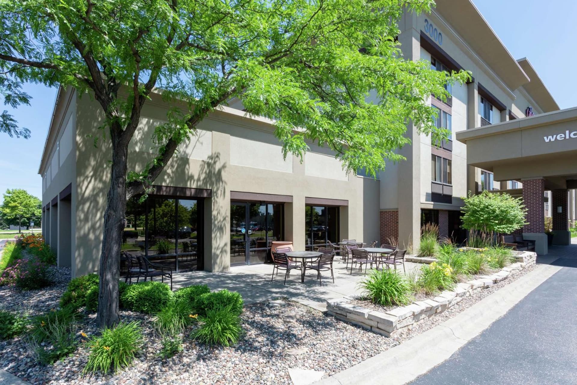 Hampton Inn Minneapolis/Eagan property views in Eagan, MN — gallery photo 3
