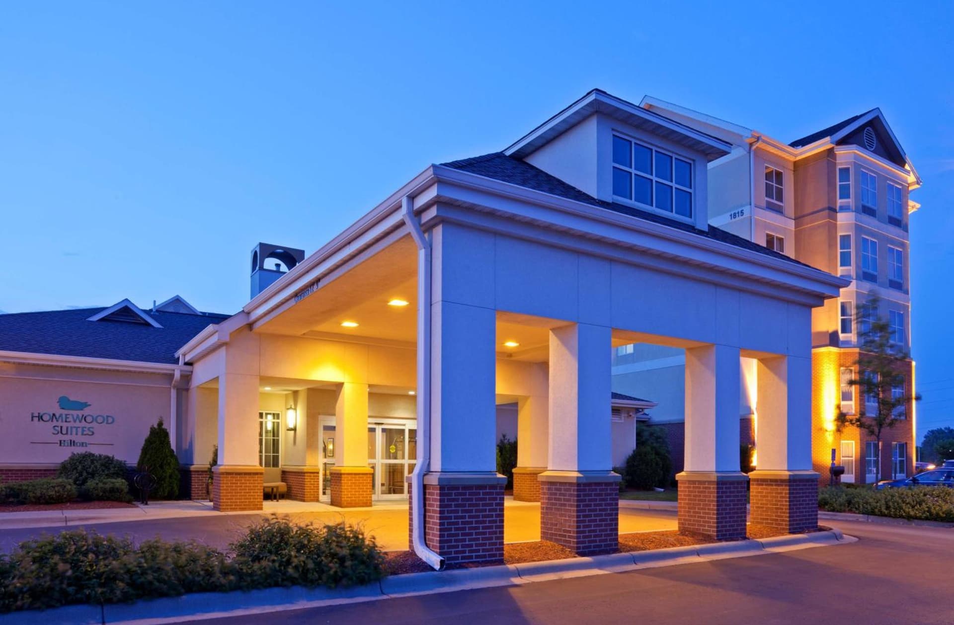 Homewood Suites New Brighton exterior or lobby in Roseville, MN — main listing photo