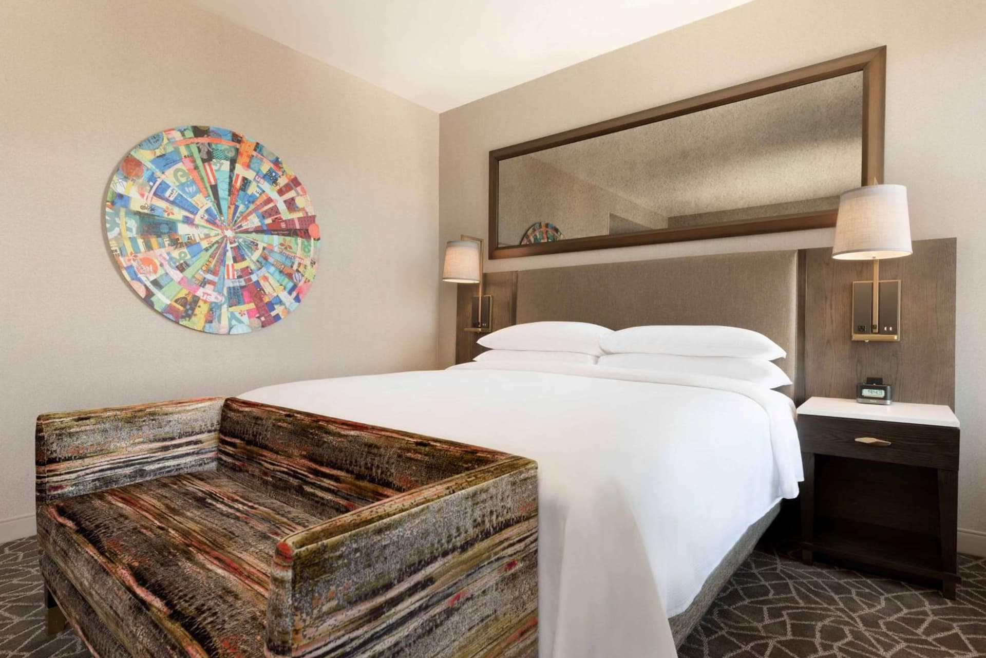 Embassy Suites By Hilton Minneapolis Downtown Hotel gallery photo in Minneapolis, MN — image 37