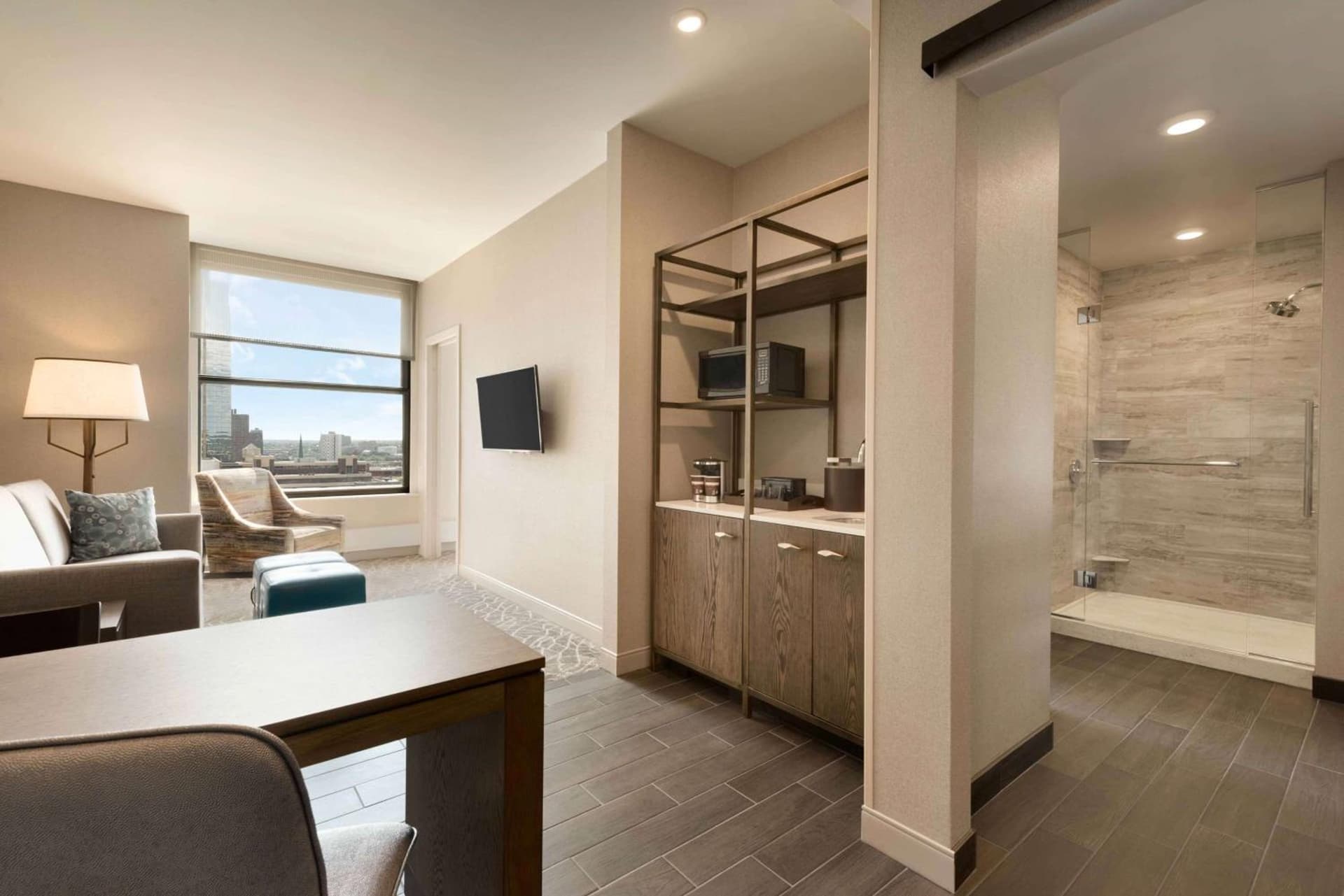 Embassy Suites By Hilton Minneapolis Downtown Hotel gallery photo in Minneapolis, MN — image 5