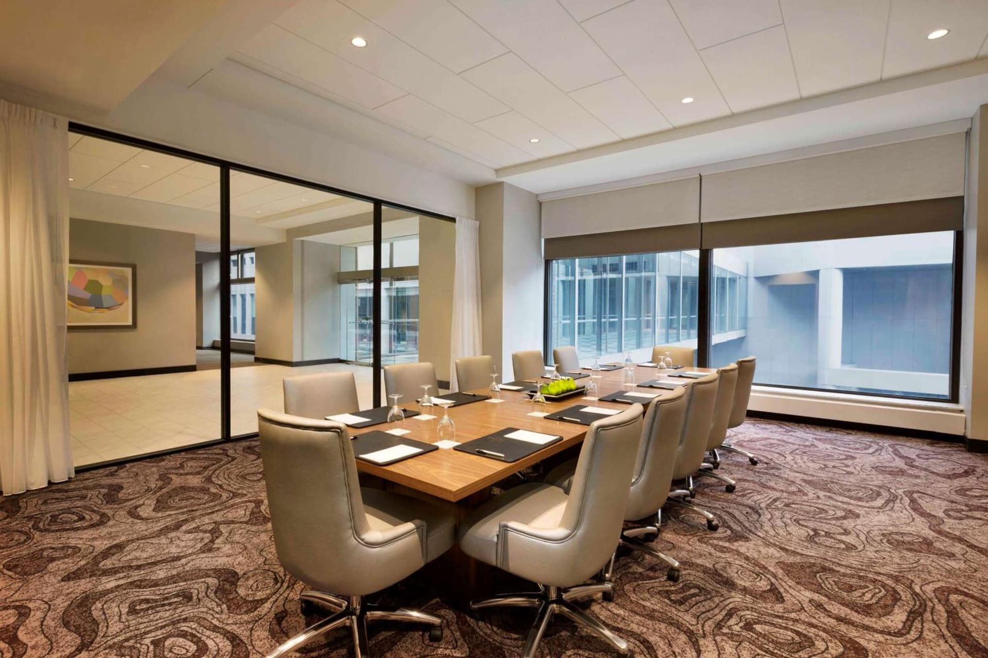 Embassy Suites By Hilton Minneapolis Downtown Hotel gallery photo in Minneapolis, MN — image 20