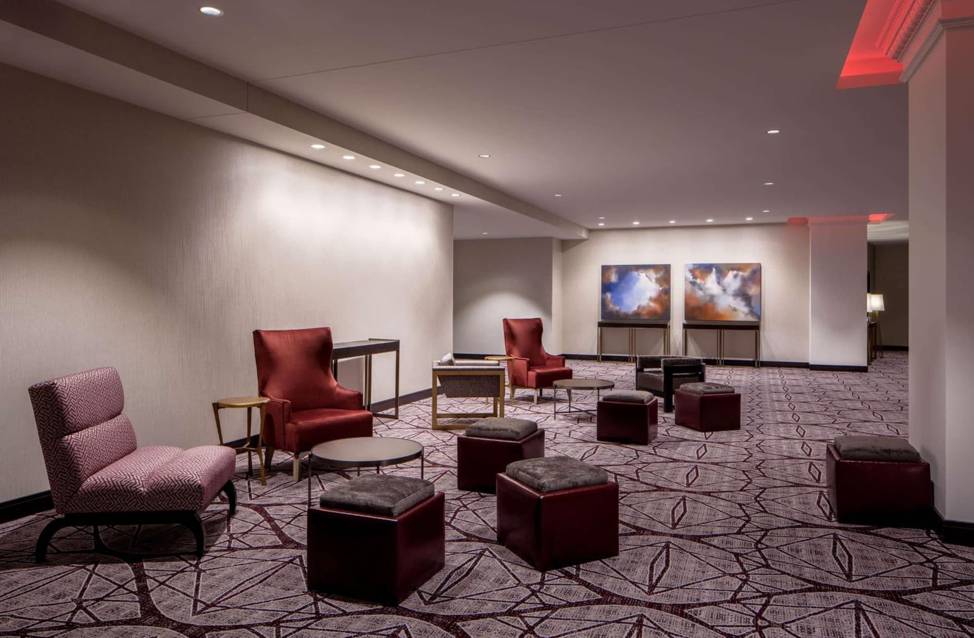 Embassy Suites By Hilton Minneapolis Downtown Hotel gallery photo in Minneapolis, MN — image 11