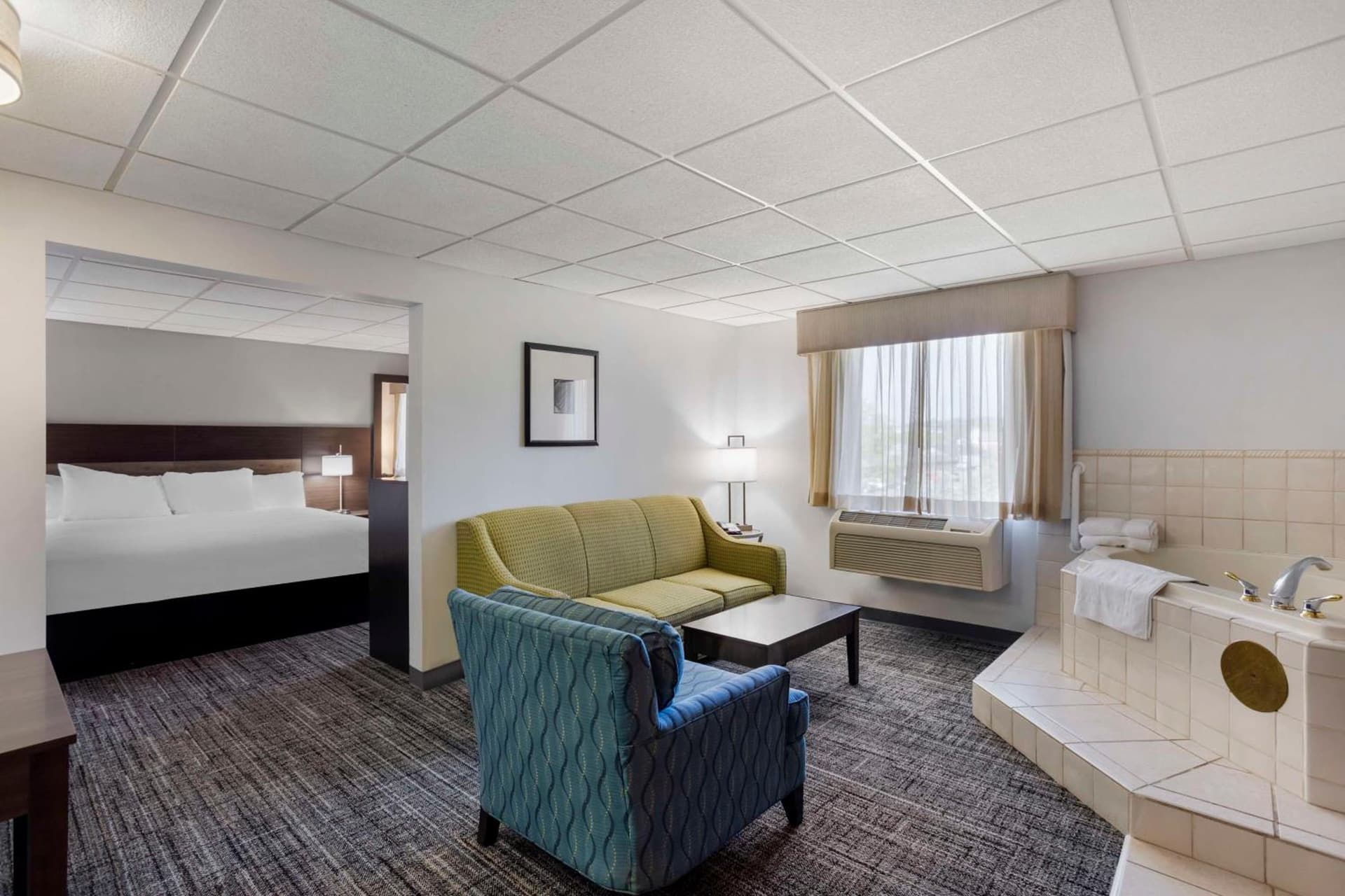 Best Western DuBois Hotel interior in DuBois, PA — gallery photo 2
