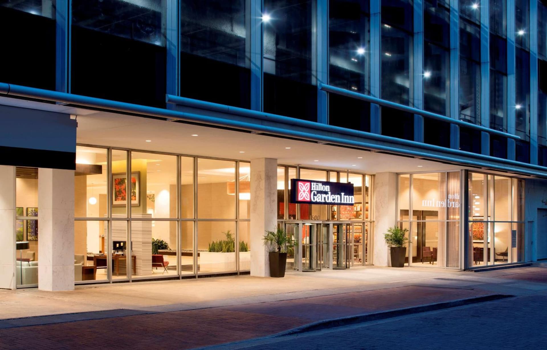 Hilton Garden Inn Downtown Dallas property views in Dallas, TX — gallery photo 3