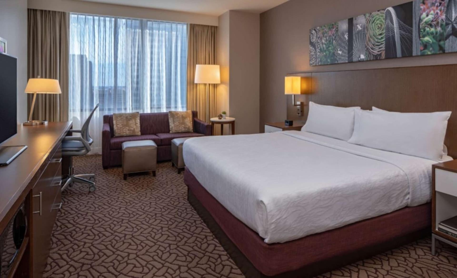 Hilton Garden Inn Downtown Dallas property views in Dallas, TX — gallery photo 3