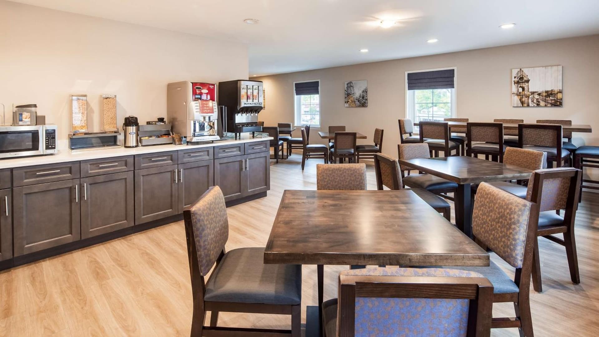 The Westfield Inn, BW Signature Collection interior in Westfield, NJ — gallery photo 2