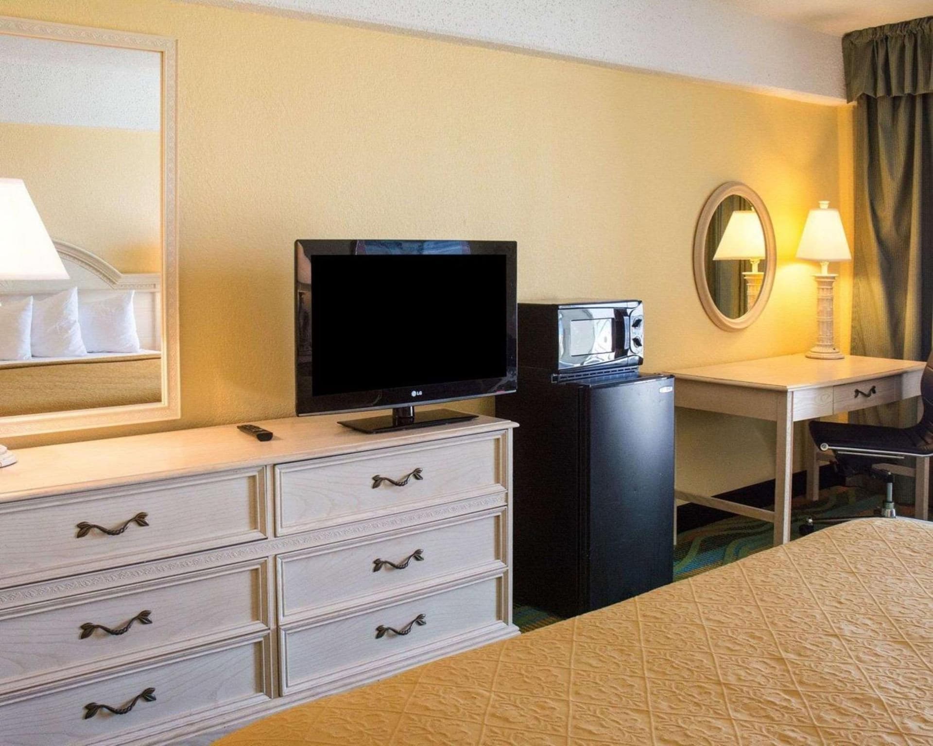 Spark by Hilton Virginia Beach Oceanfront gallery photo in Virginia Beach, VA — image 24