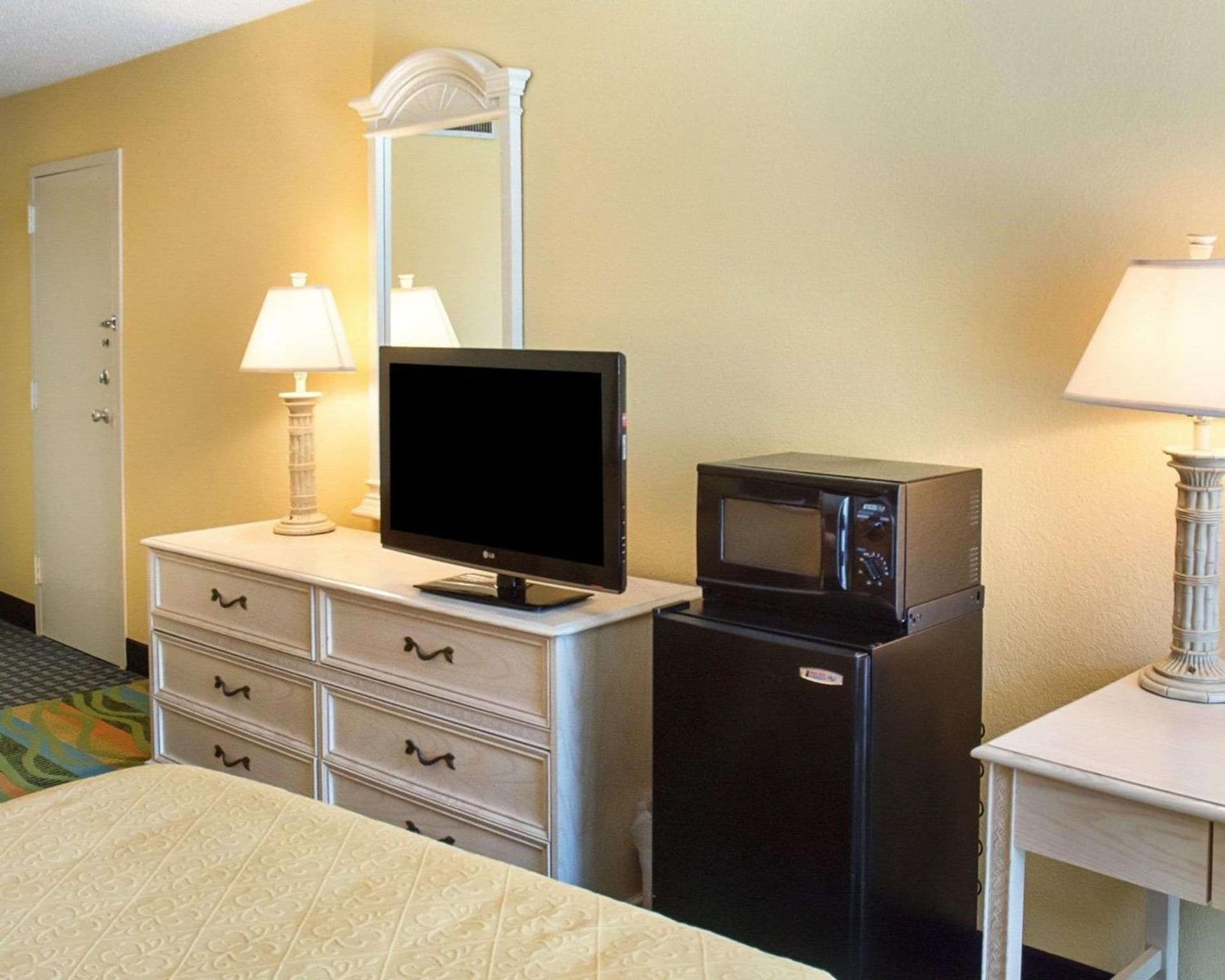 Spark by Hilton Virginia Beach Oceanfront gallery photo in Virginia Beach, VA — image 12