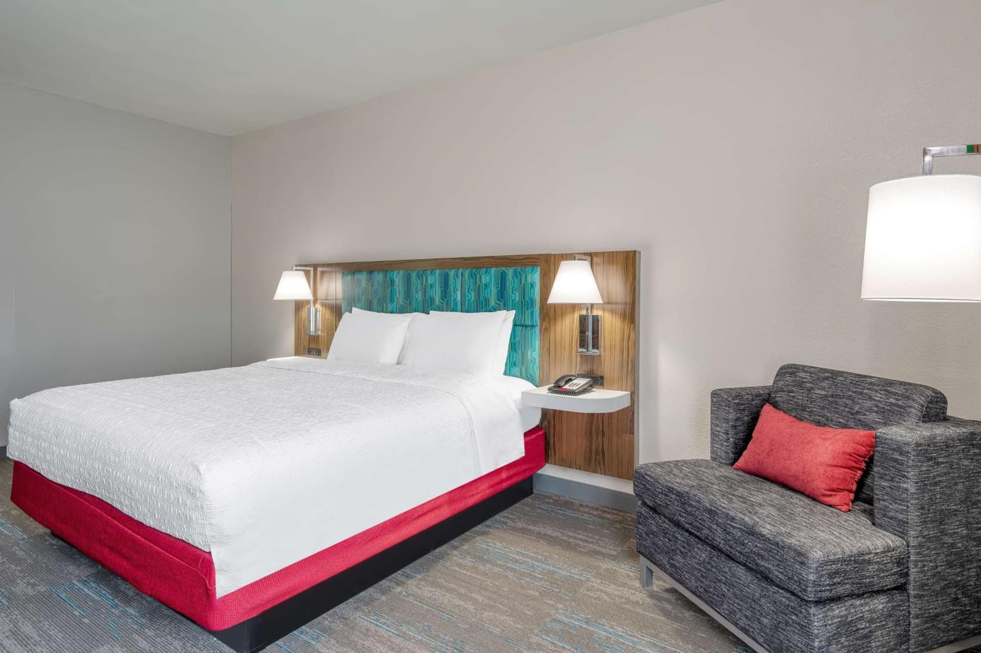 Hampton Inn New Philadelphia gallery photo in New Philadelphia, OH — image 35