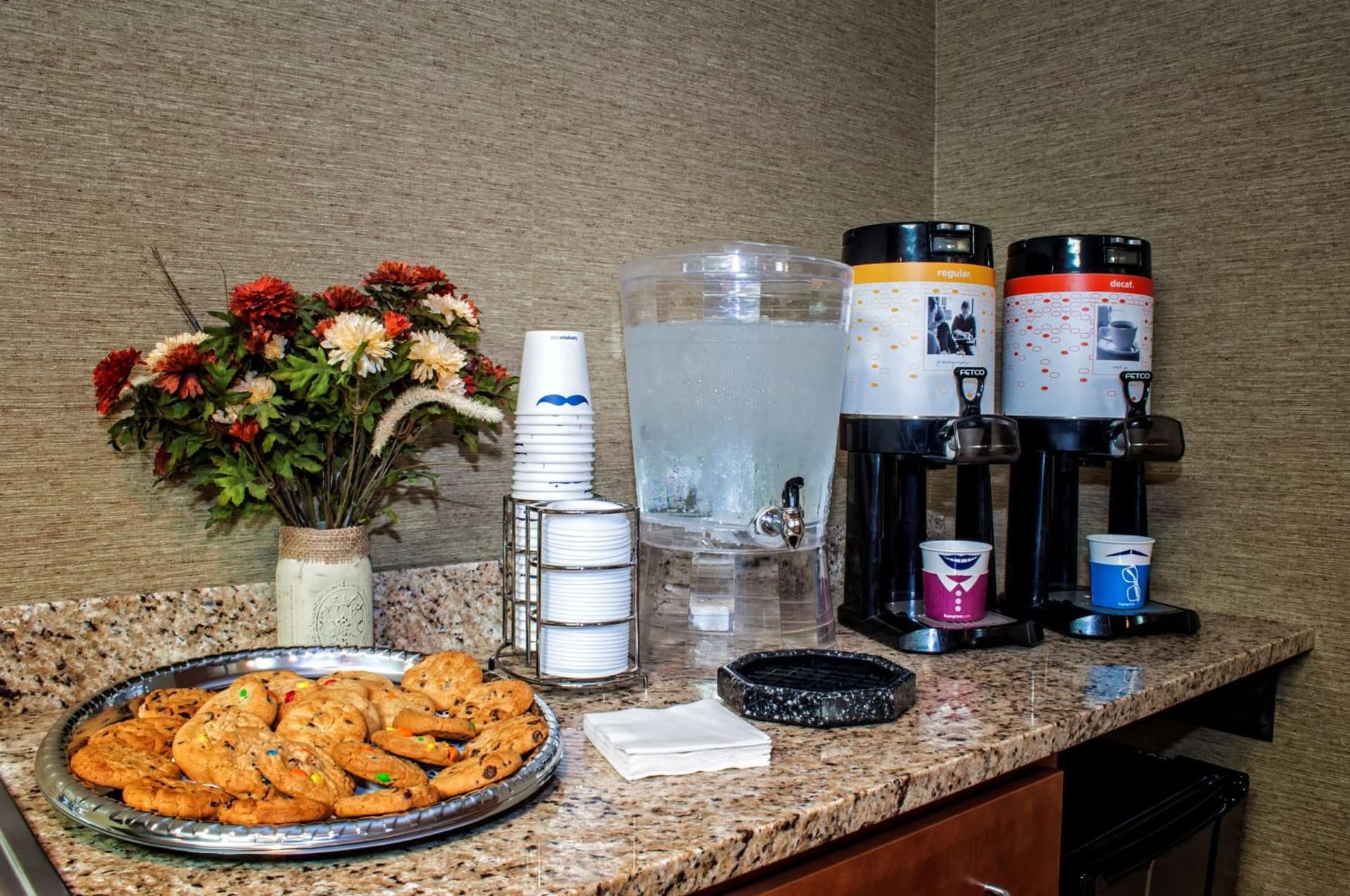 Hampton Inn New Philadelphia gallery photo in New Philadelphia, OH — image 36