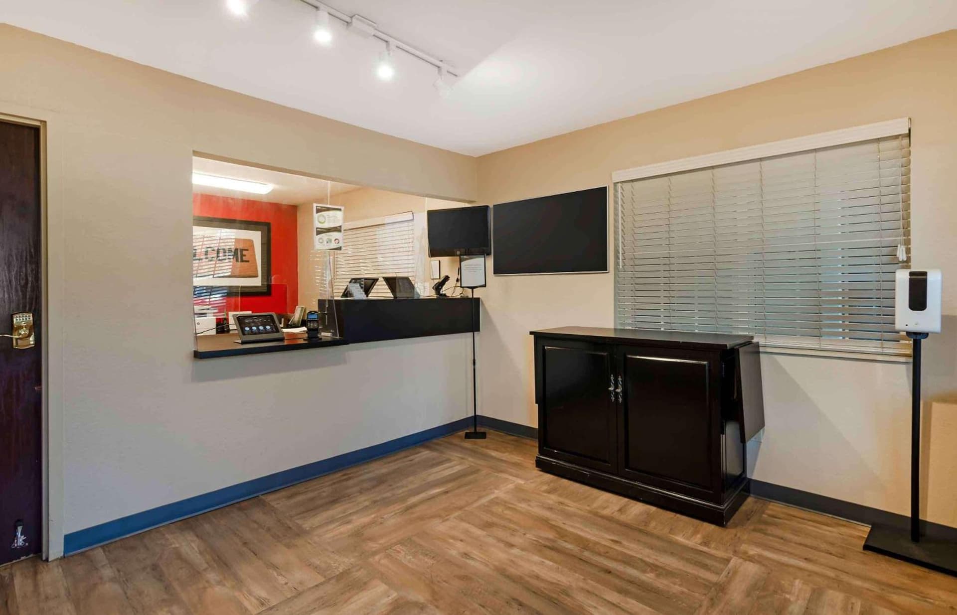 Extended Stay America Select Suites - Roanoke - Airport gallery photo in Roanoke, VA — image 30