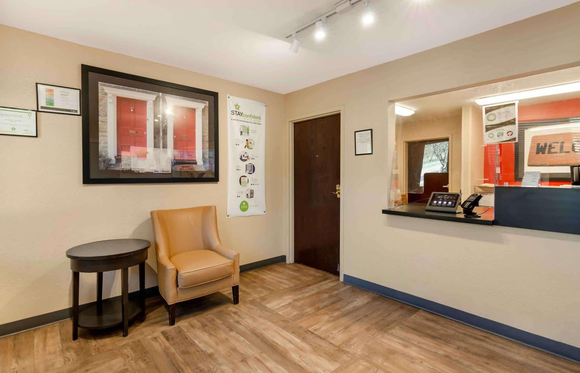 Extended Stay America Select Suites - Roanoke - Airport gallery photo in Roanoke, VA — image 11