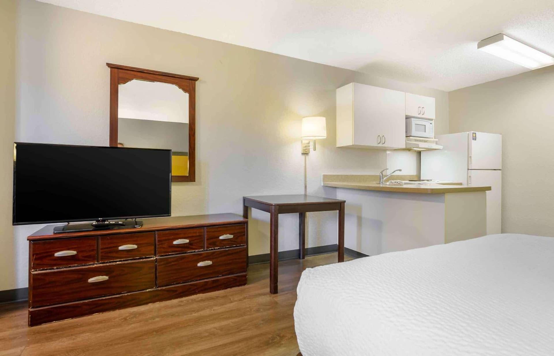 Extended Stay America Select Suites - Roanoke - Airport gallery photo in Roanoke, VA — image 48