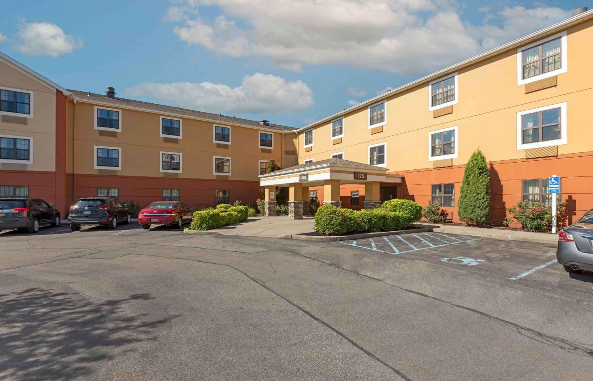 Studio 6 Corporate Extended Stay Buffalo Amherst NY featured exterior or lobby in Amherst, NY — similar hotel