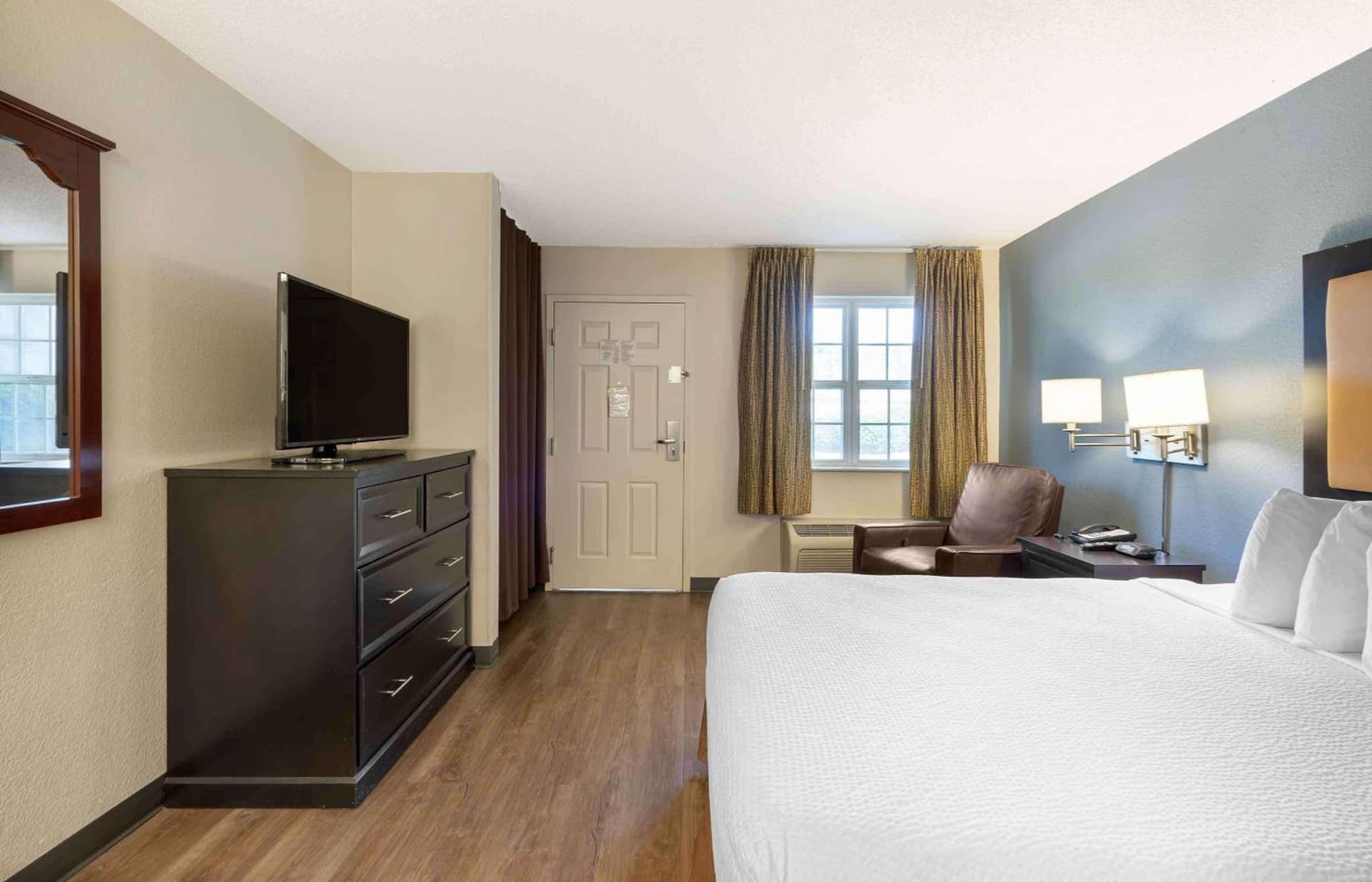 Extended Stay America Suites - Chesapeake - Crossways Blvd gallery photo in Chesapeake, VA — image 11