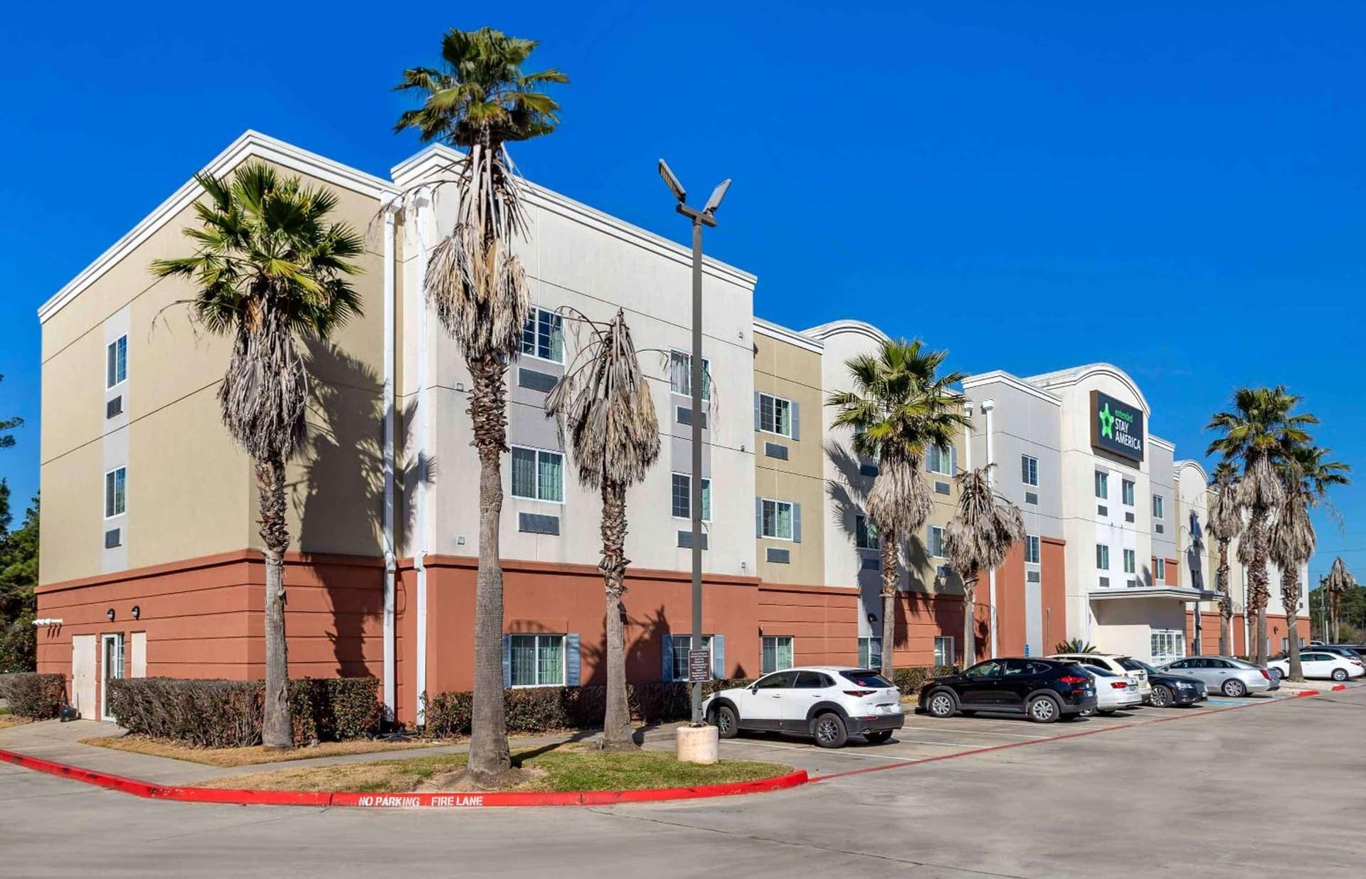 Extended Stay America Suites - Houston - Kingwood interior in Kingwood, TX — gallery photo 2