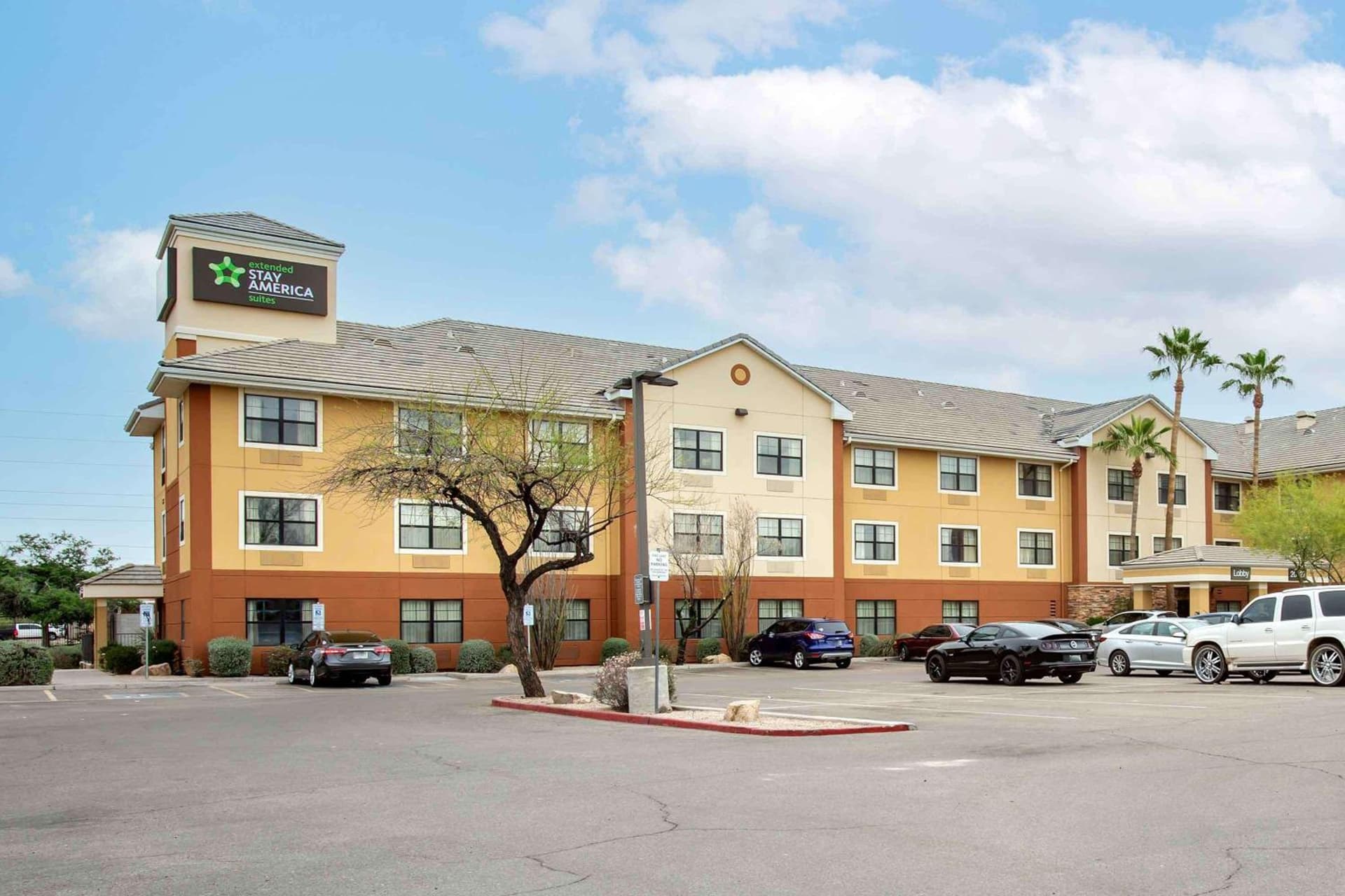Extended Stay America Select Suites - Phoenix - Deer Valley interior in Phoenix, AZ — gallery photo 2