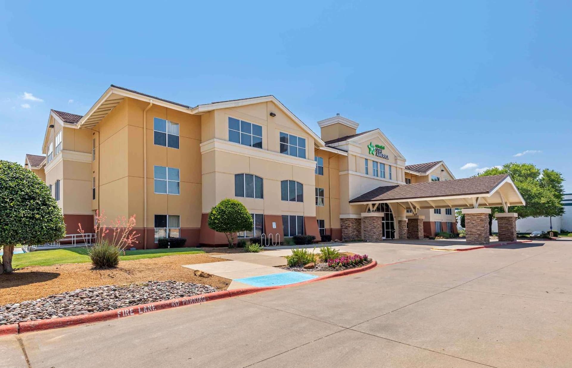 Extended Stay America Suites - Dallas - Frankford Road featured exterior or lobby in Plano, TX — similar hotel