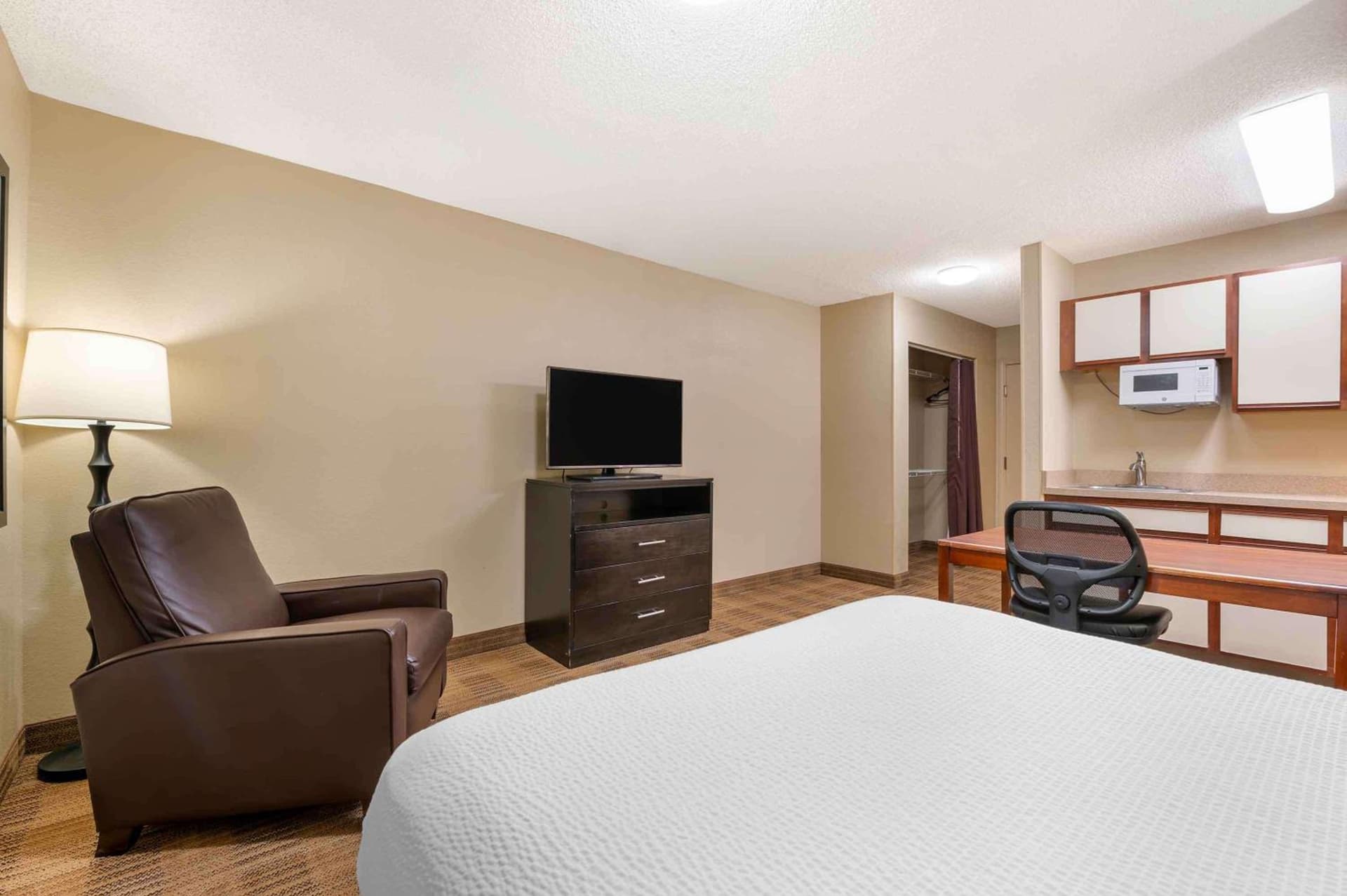 Extended Stay America Suites - Dayton - Fairborn gallery photo in Dayton, OH — image 26